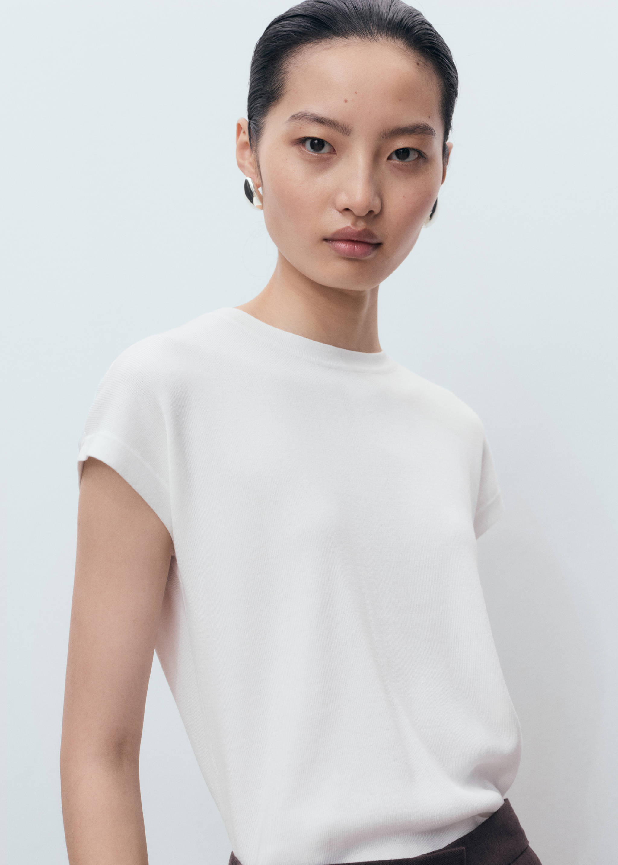 Short-sleeved knitted cotton sweater - Medium plane