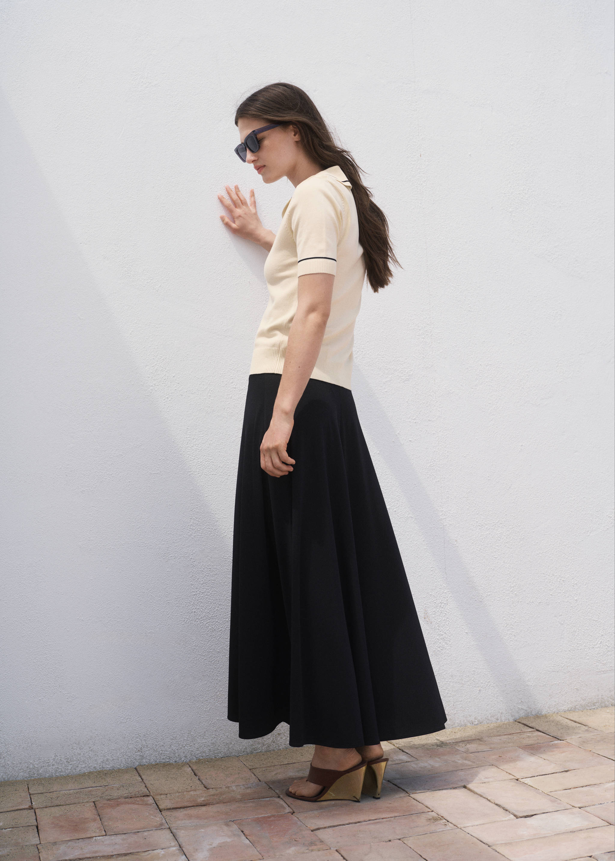 Pullover mit Polokragen und Kontrastborten - Rückseite des Artikels