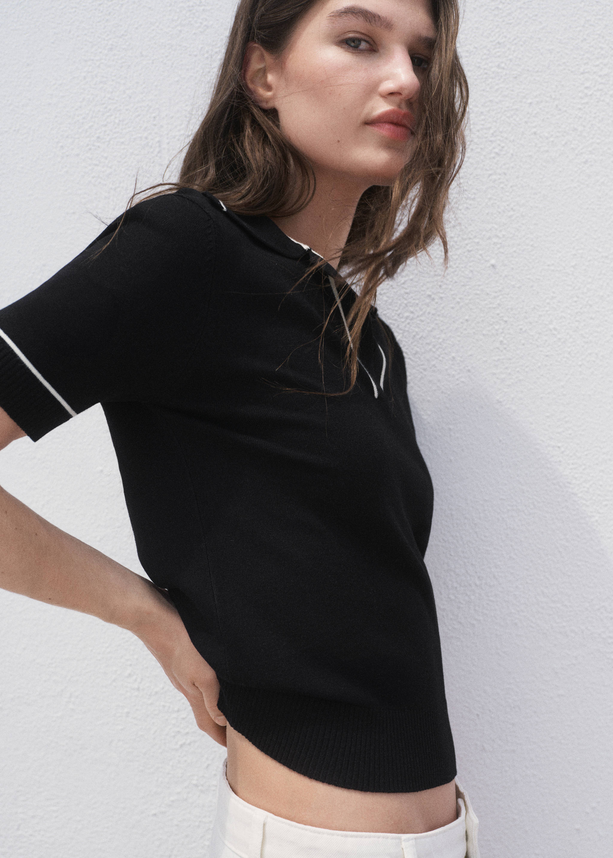 Pullover mit Polokragen und Kontrastborten - Mittlere Ansicht