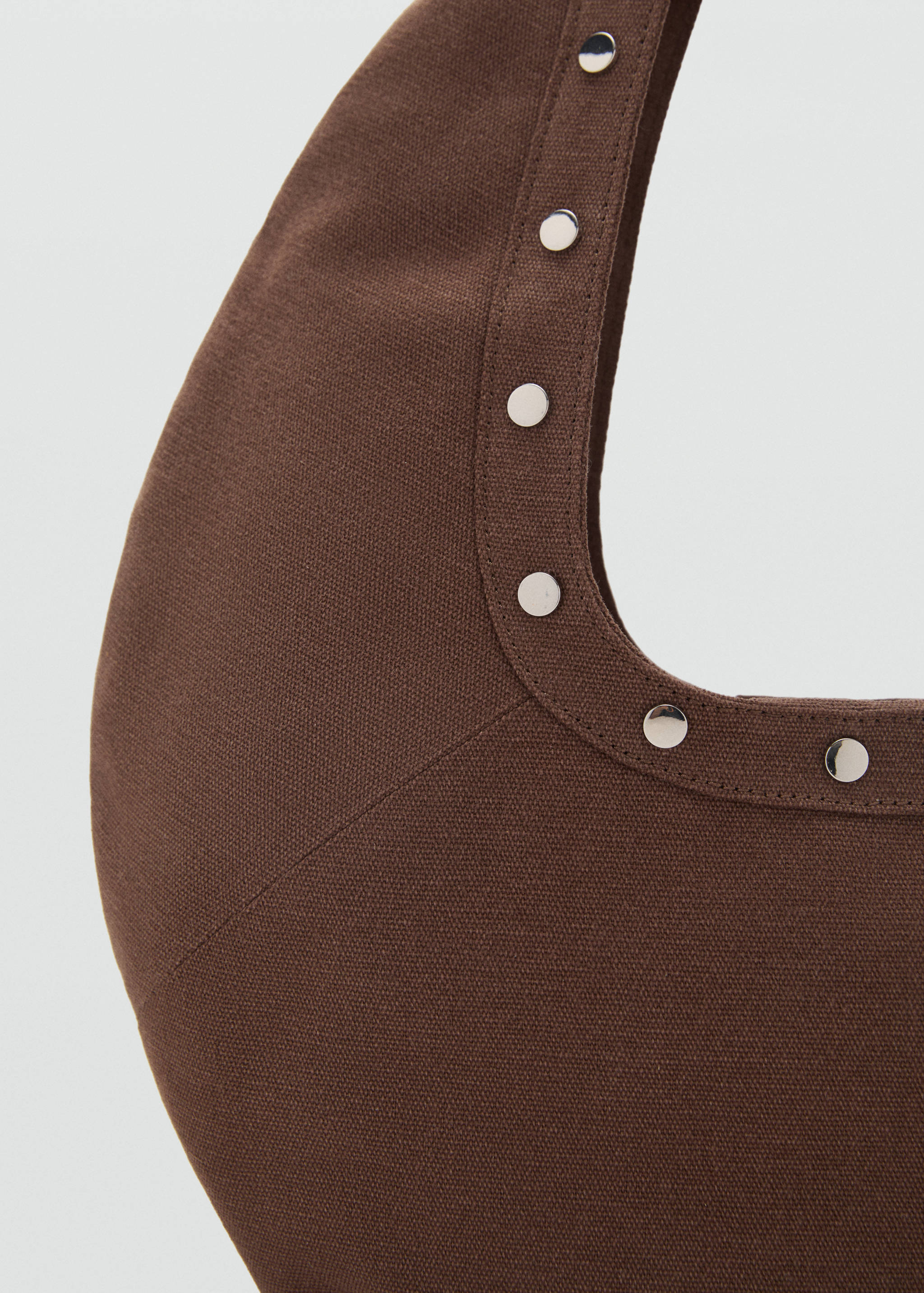 Oval studded shoulder bag - Details of the article 2