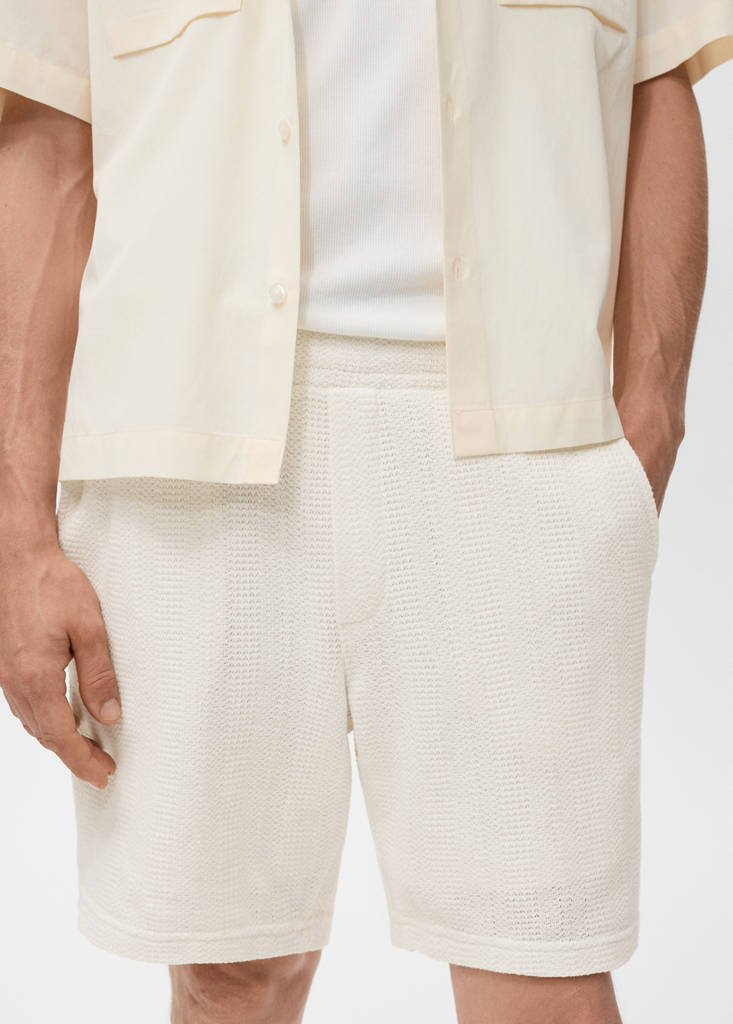 Structured knitted shorts — Off White