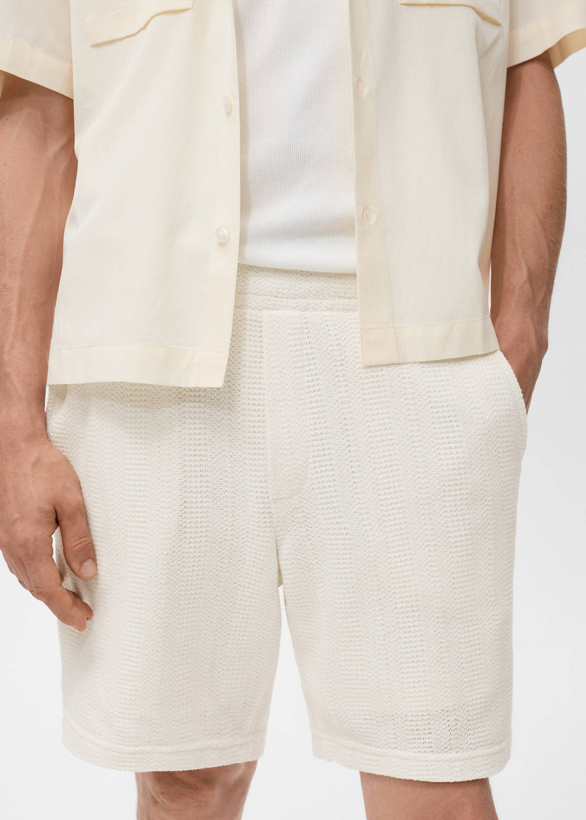 Structured knitted shorts — Off White