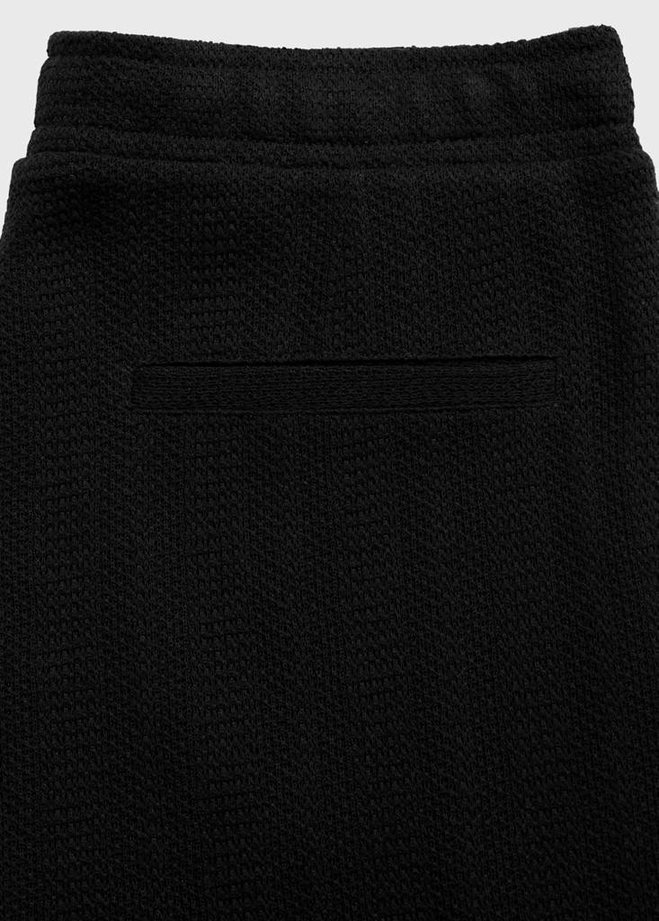 Structured knitted shorts — Black