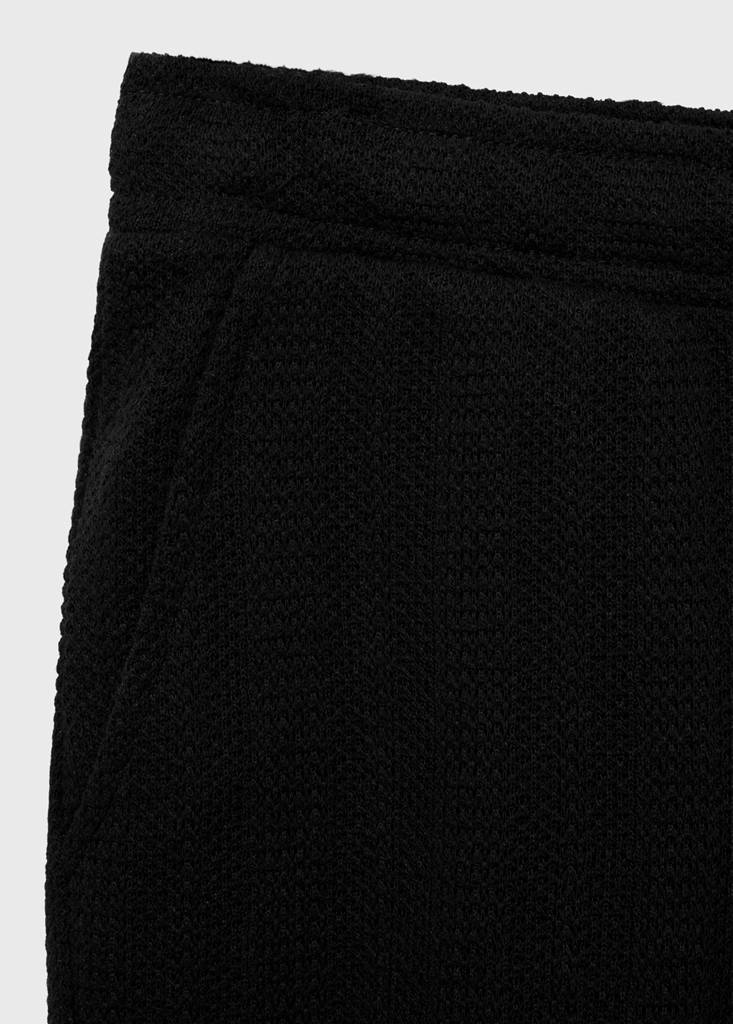 Structured knitted shorts — Black