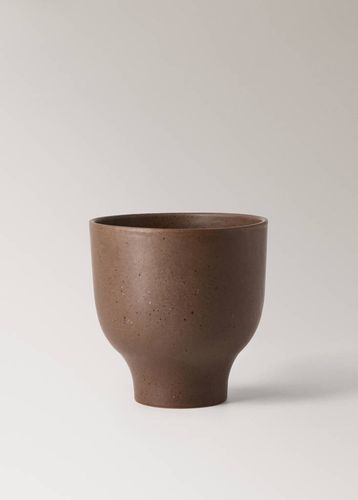 Small terracotta planter — Brown