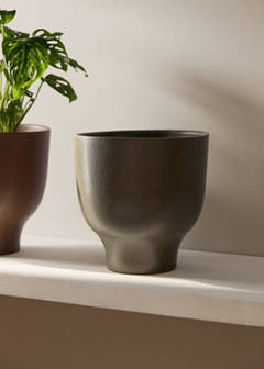 Small terracotta planter — Olive Green 1