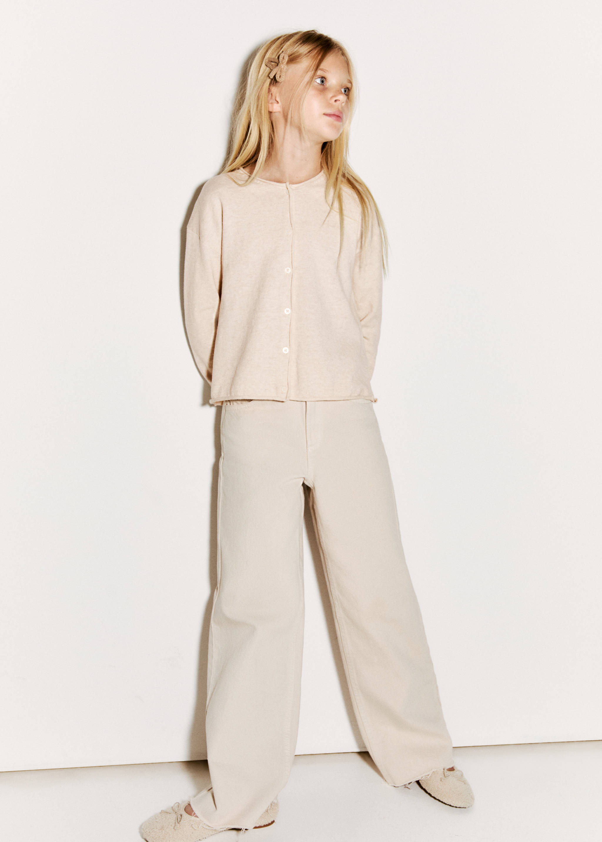 سترة محبوكة بأكمام طويلة - رؤية عامة