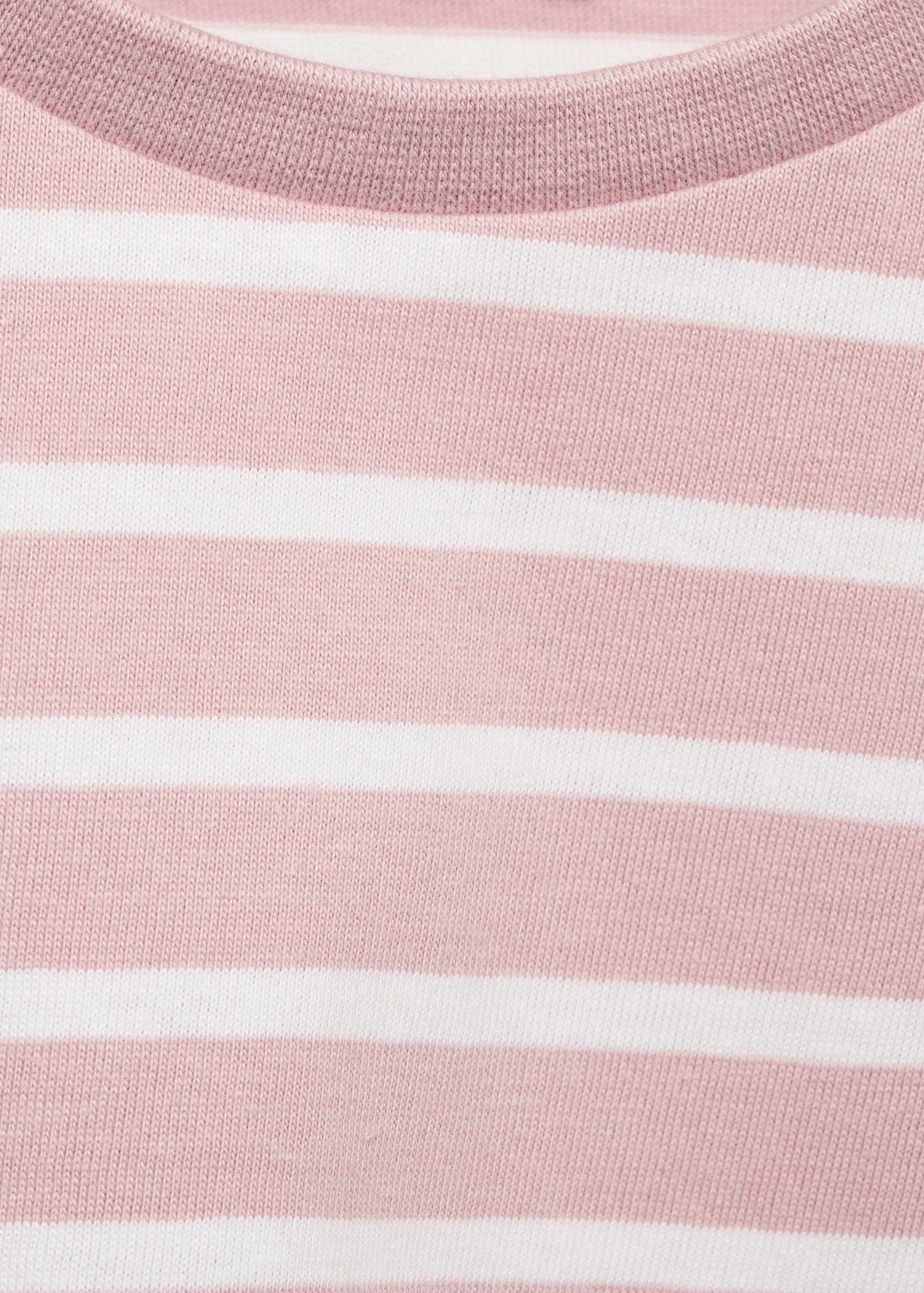 Striped short-sleeved t-shirt - Details of the article 8