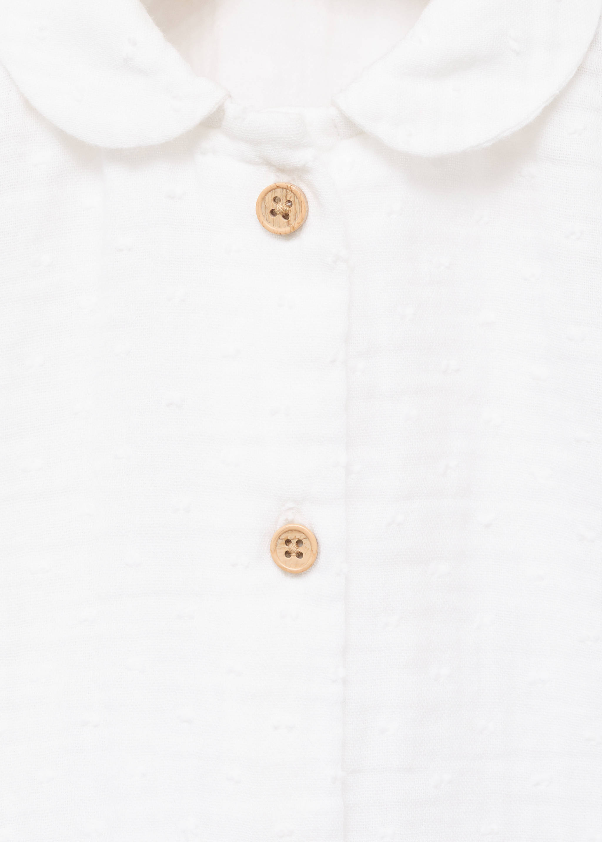 Koszula z kreszowanego materiału z kołnierzykiem typu bebe - Szczegóły artykułu 8