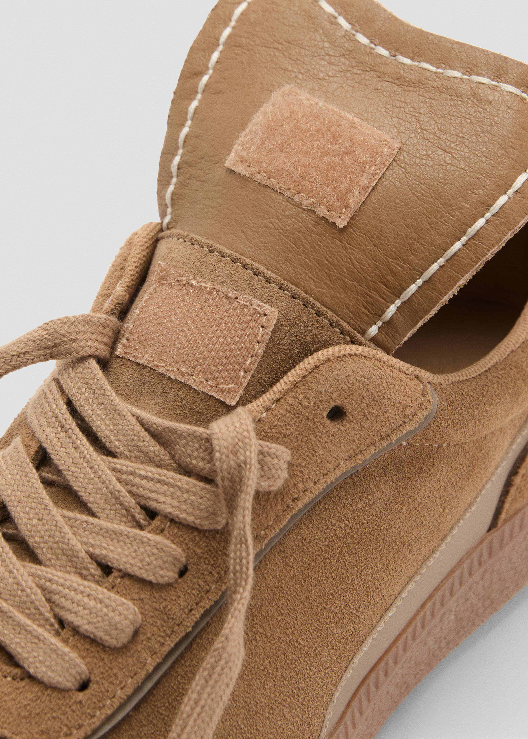 Кроссовки из комбинации кожи и спилка - Деталь изделия 2