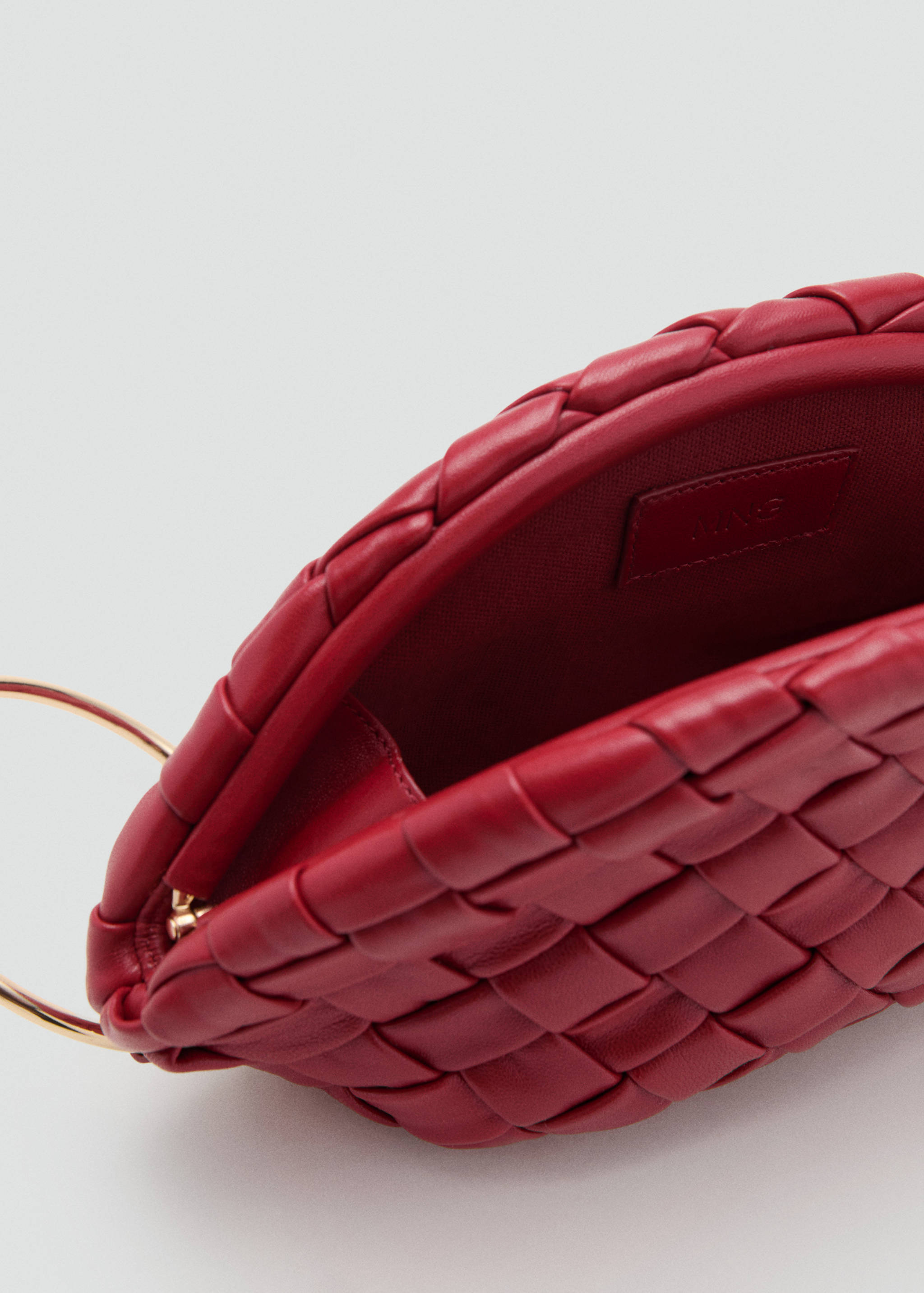 Τσάντα φάκελος από πλεγμένο δέρμα - Λεπτομέρεια του προϊόντος 1
