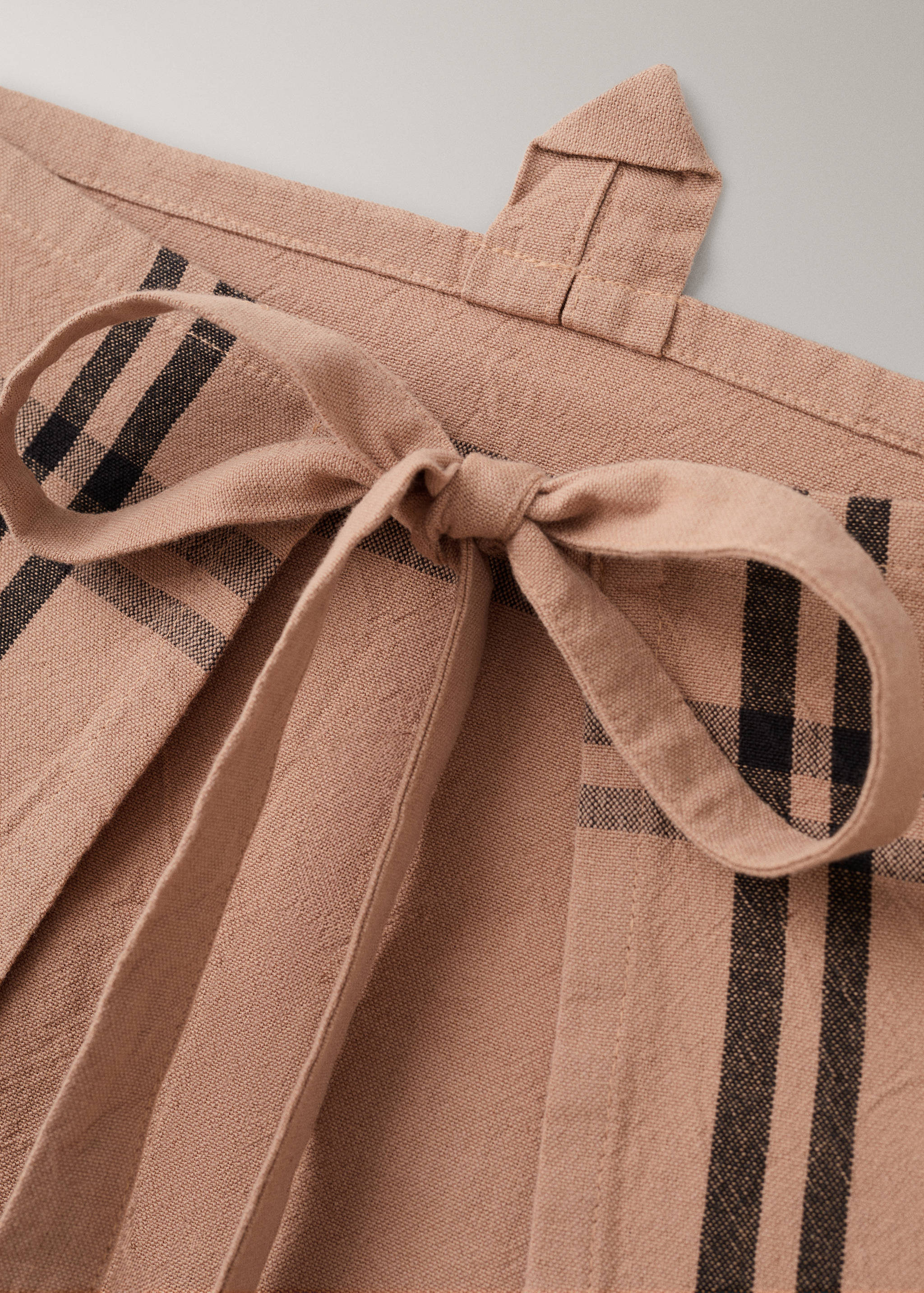 Fartuch z nadrukiem w paski - Szczegóły artykułu 3