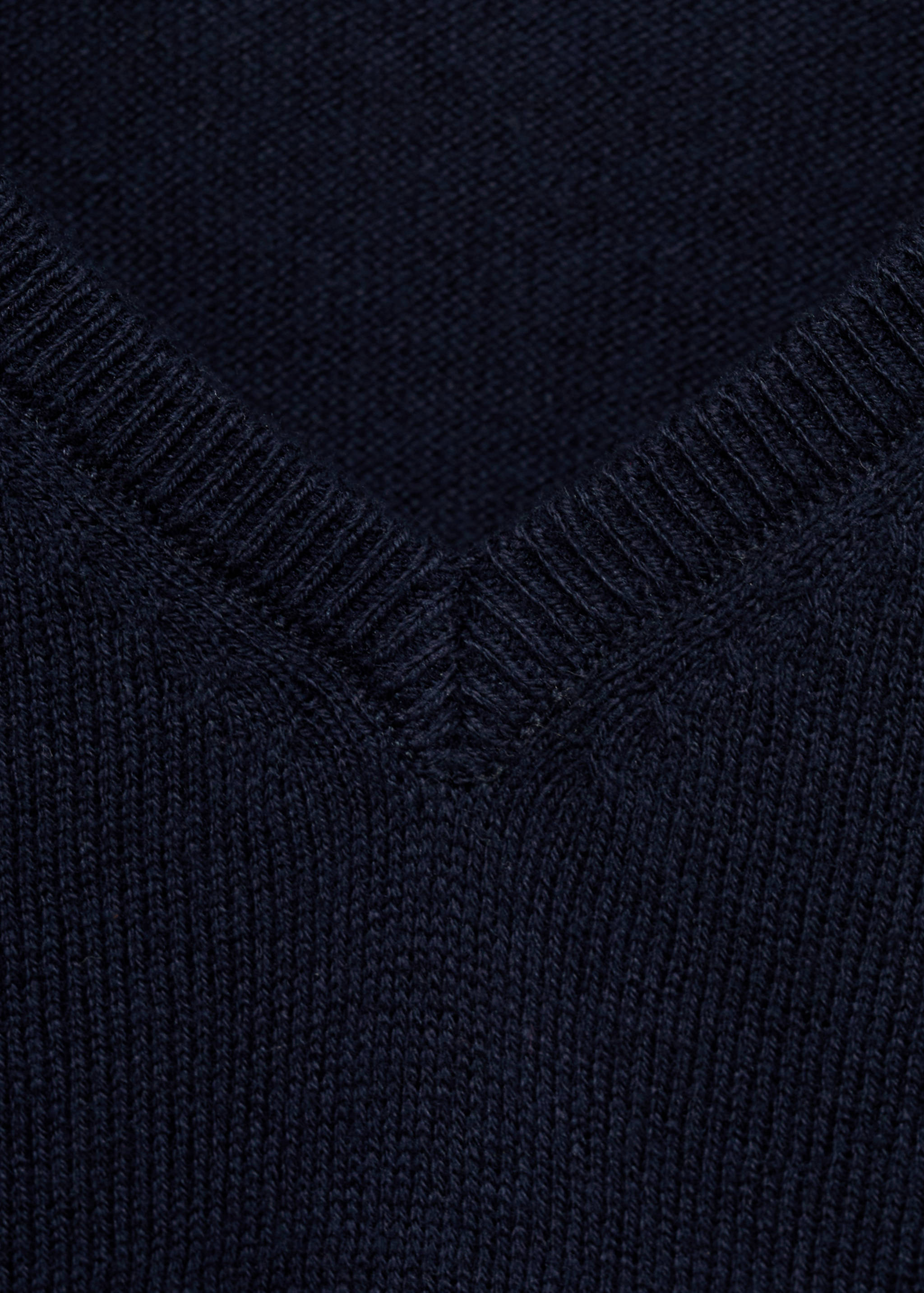 V-neck cotton sweater - Details of the article 0