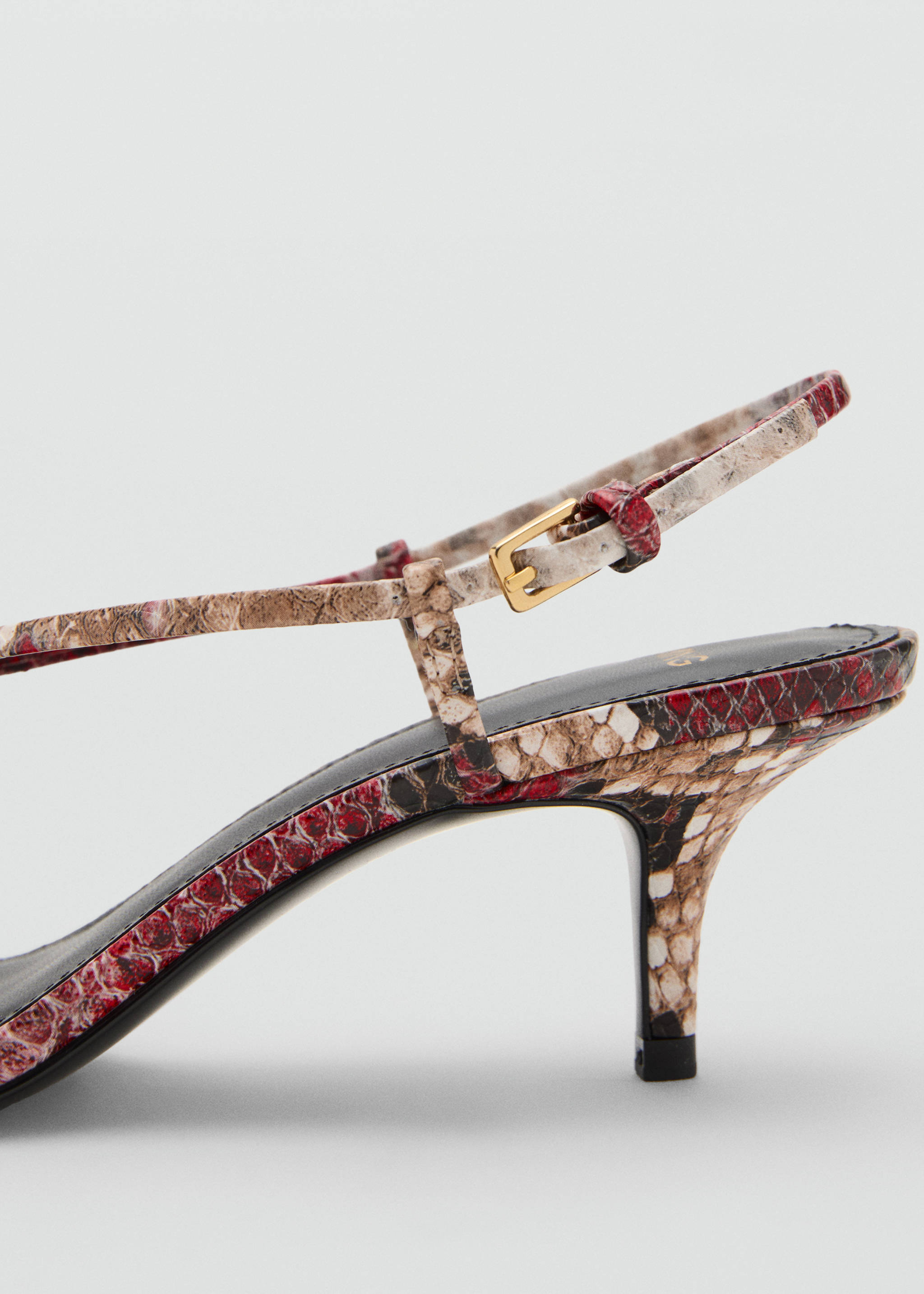 Sandália de salto com detalhe de argola - Pormenor do artigo 1