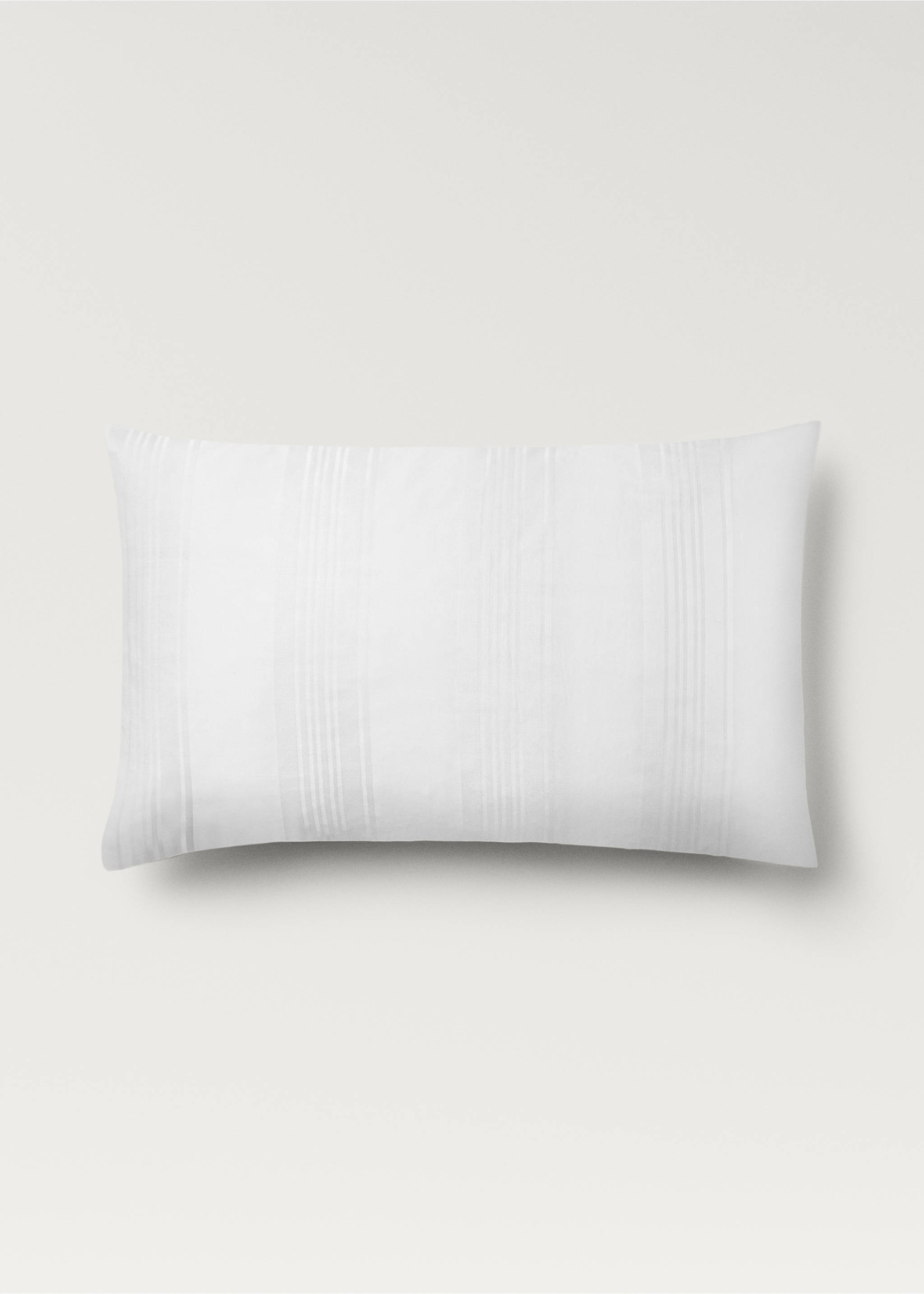 Two 300-thread count cotton satin striped pillowcases 50x75 cm - Article without model, White. Ref: 17063807-00.