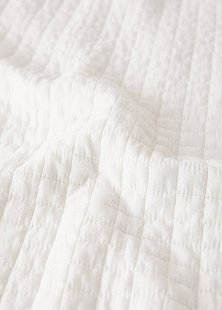 Steppdecke aus Garment-dyed-Baumwolle mit Karomuster für 130/150 cm Bett — Ecru