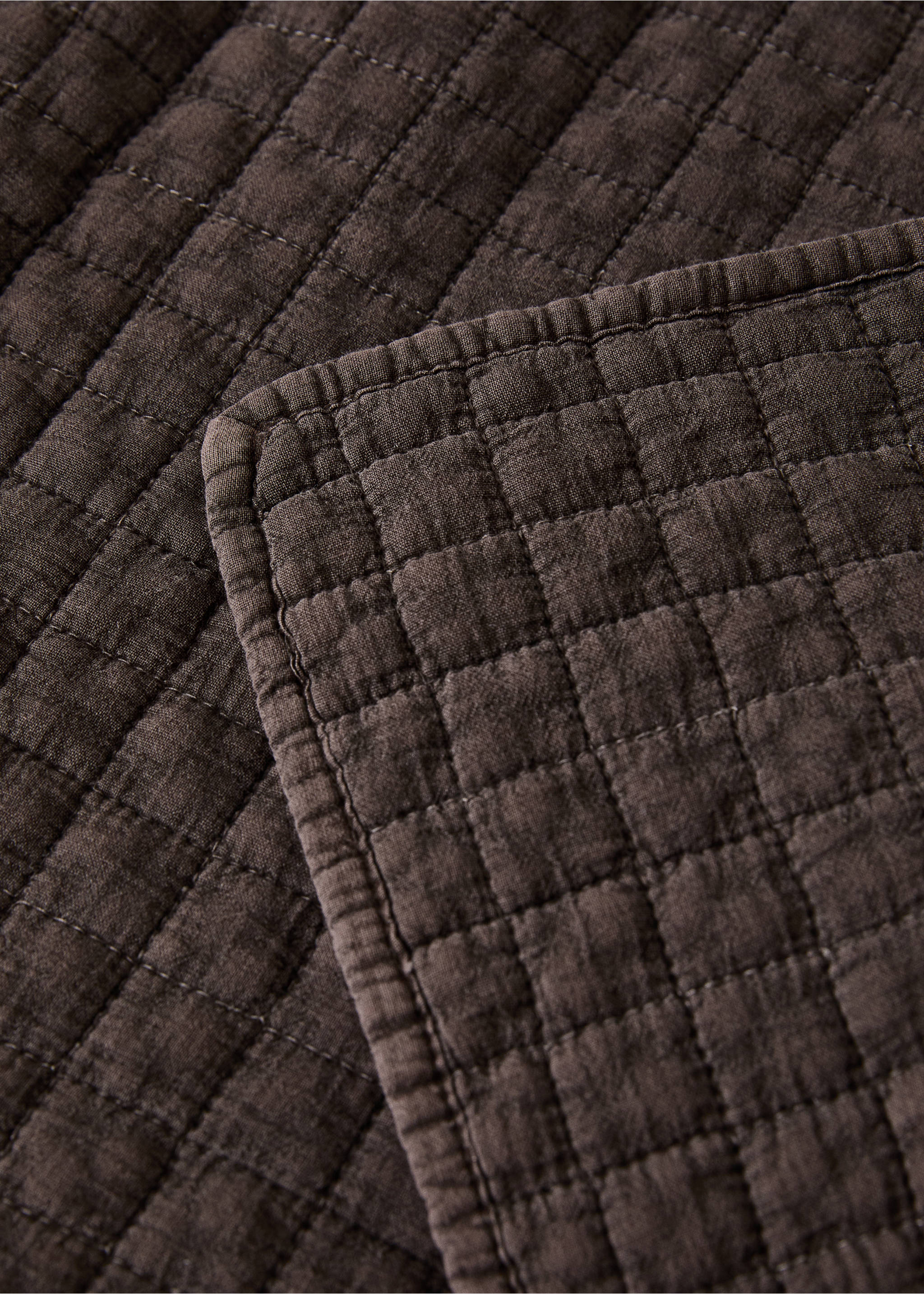 Garment-dyed cotton check bedspread for 130/150 cm bed - Details of the article 1, Coffee. Ref: 17063808-00.