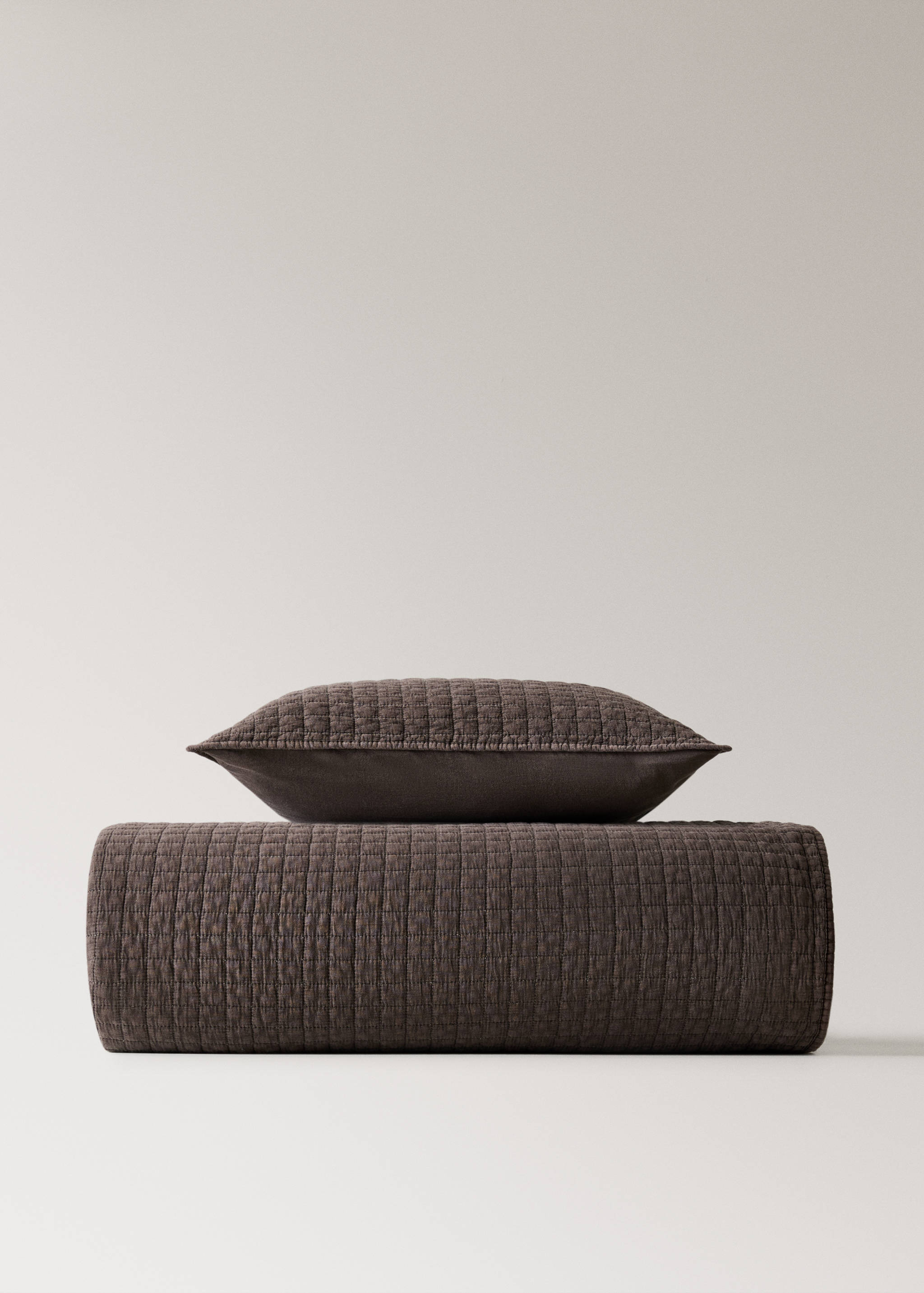 Narzuta bawełniana garment-dyed w kratę na łóżko 130/150 cm - Szczegóły artykułu 3