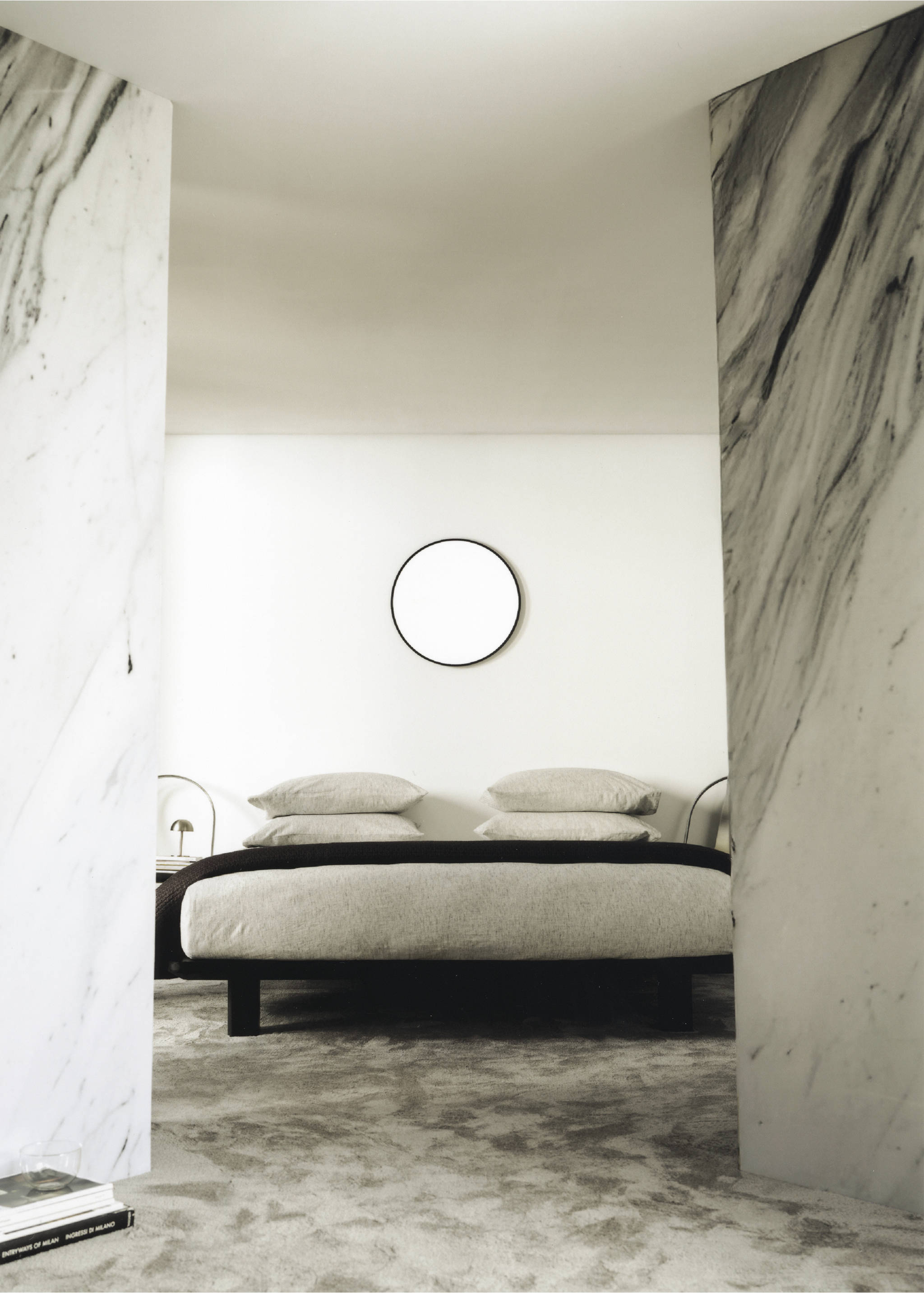 Large round wooden mirror - Details of the article 6, Black. Ref: 17063822-00.