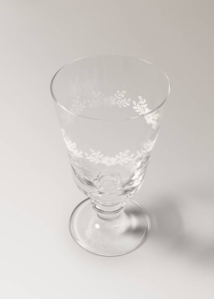 Glass vase with flowers — Off White