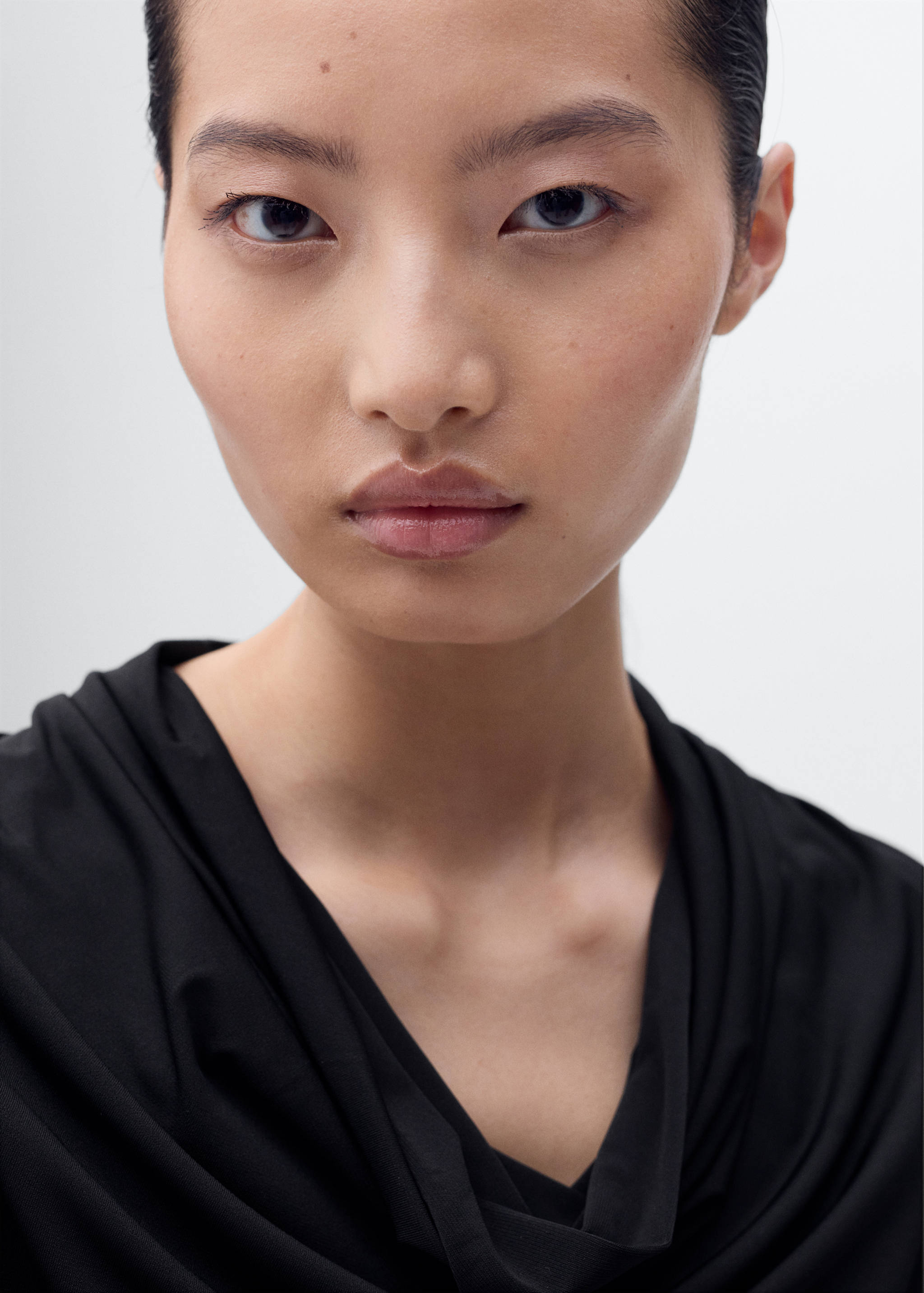 Draped neck top - Details of the article 1