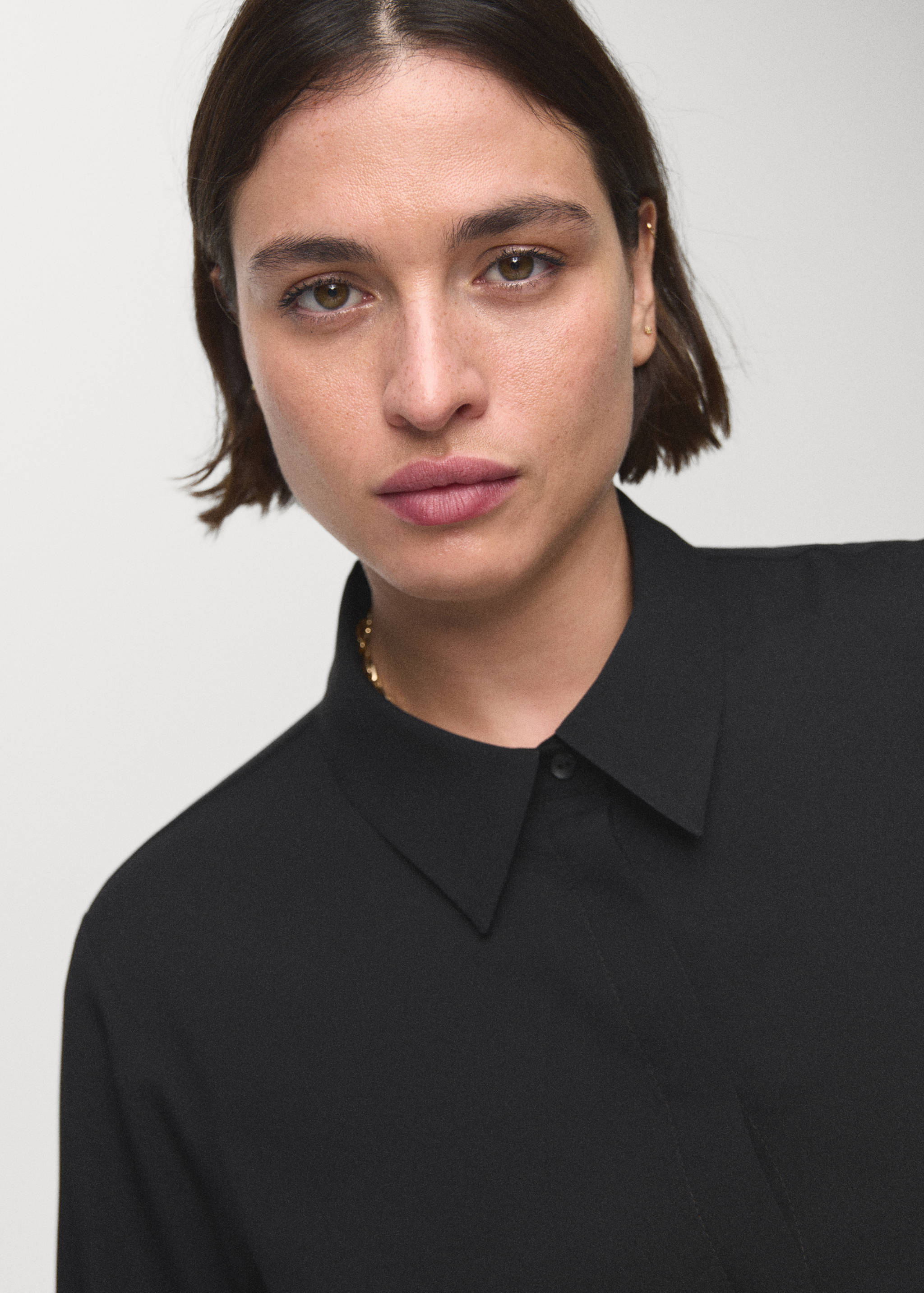 Fluid long-sleeved blouse - Details of the article 5