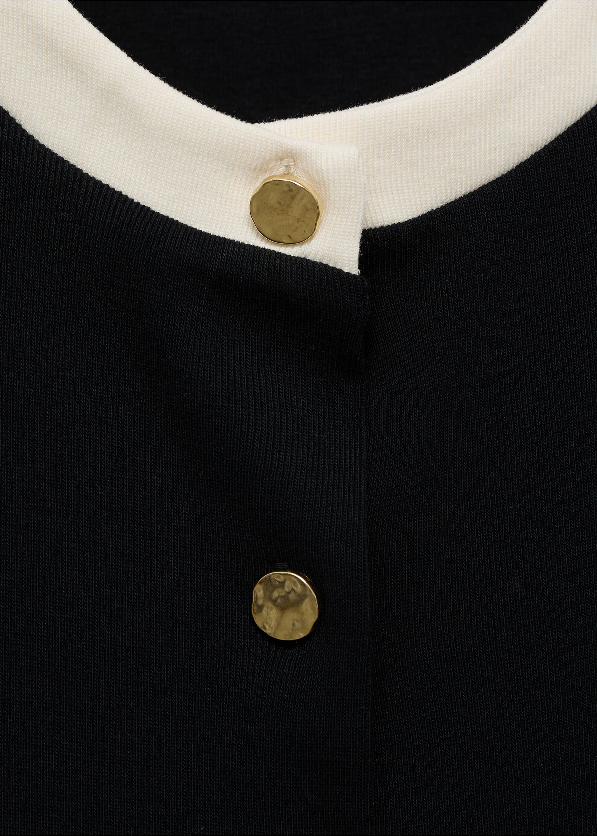 Contrasting cotton cardigan - Details of the article 8, Black. Ref: 17064082-00.