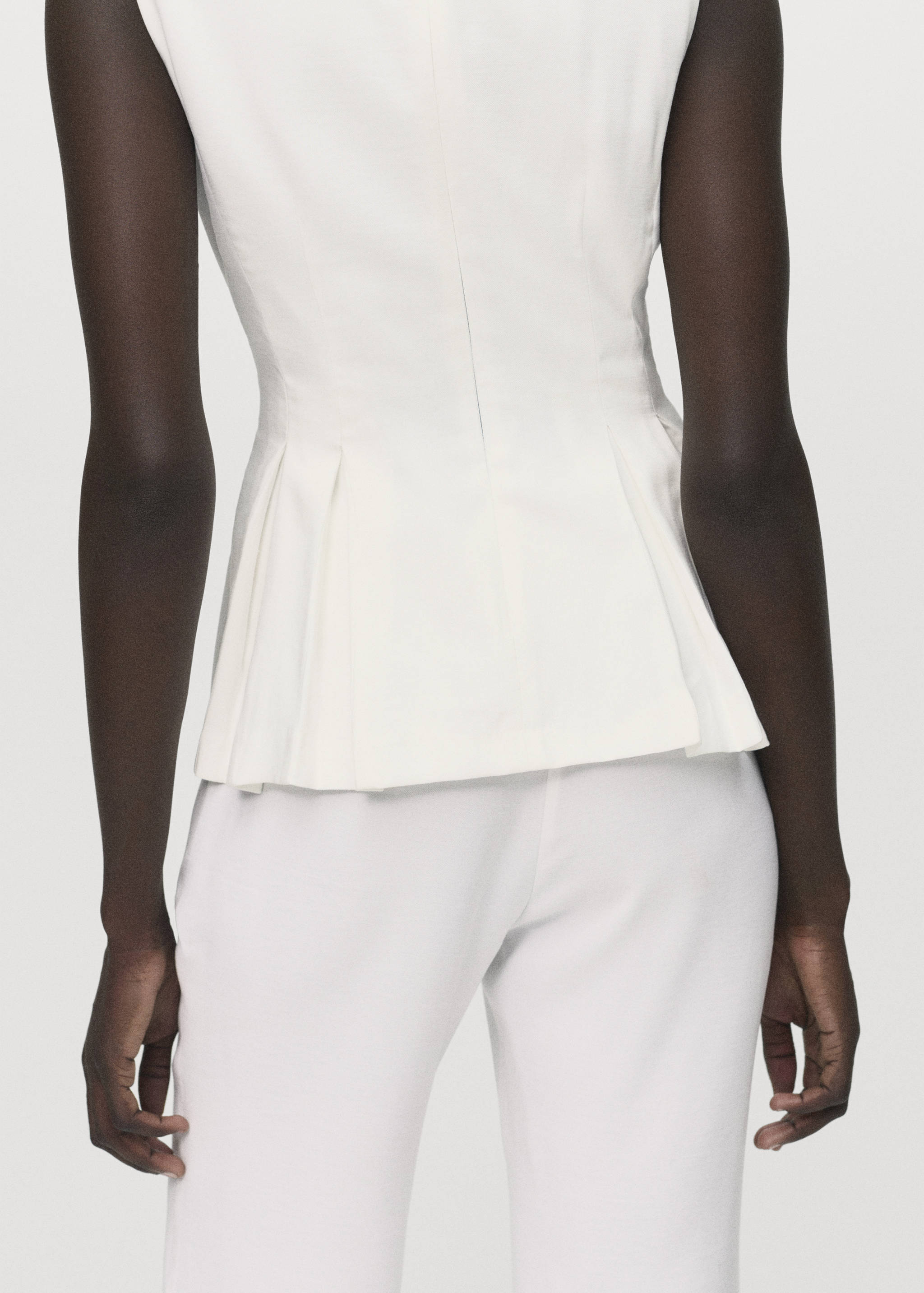 Peplum top with pleat detail - Details of the article 6