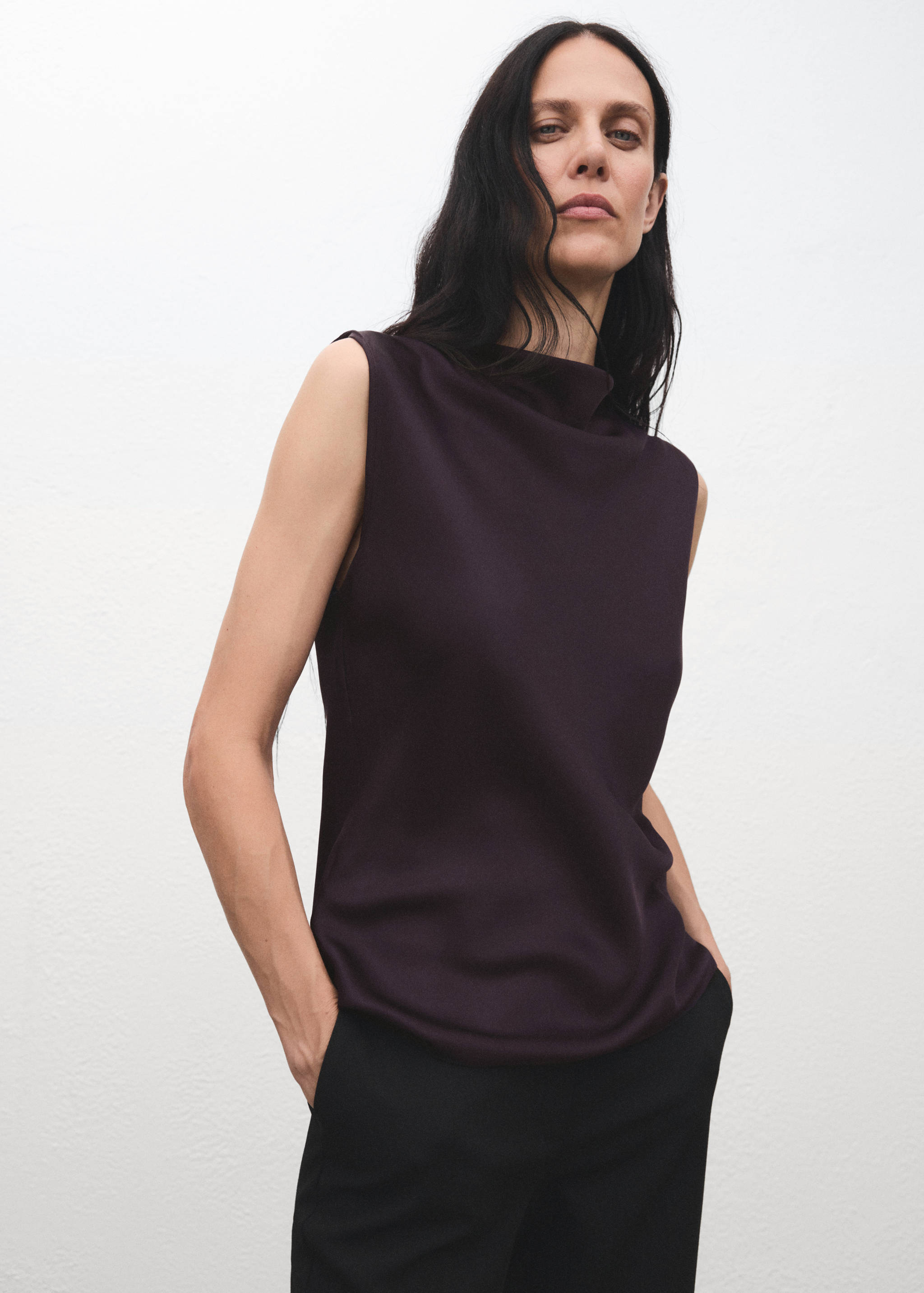 Satin blouse with draped neck - Medium plane