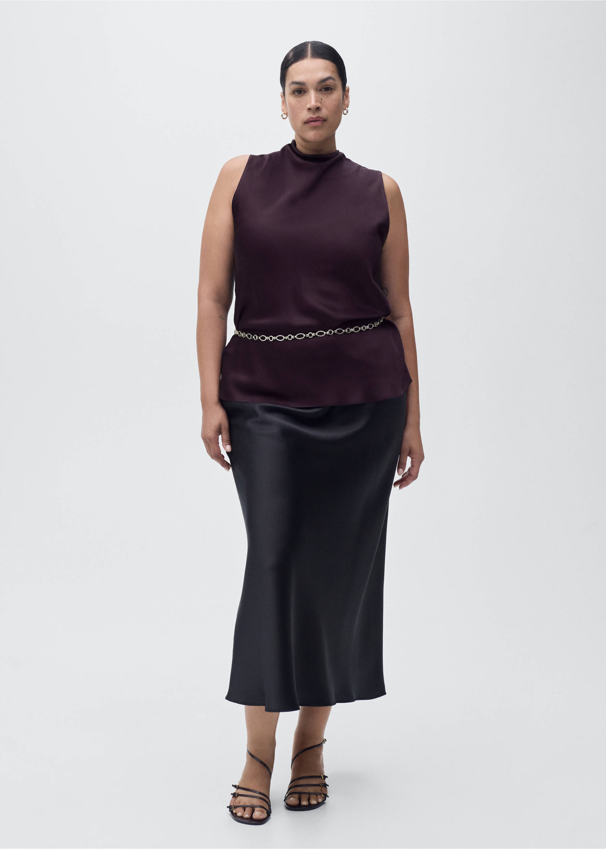 Blouse satin col bénitier - Détail de l'article 3, Bordeaux. Ref: 17064092-00.