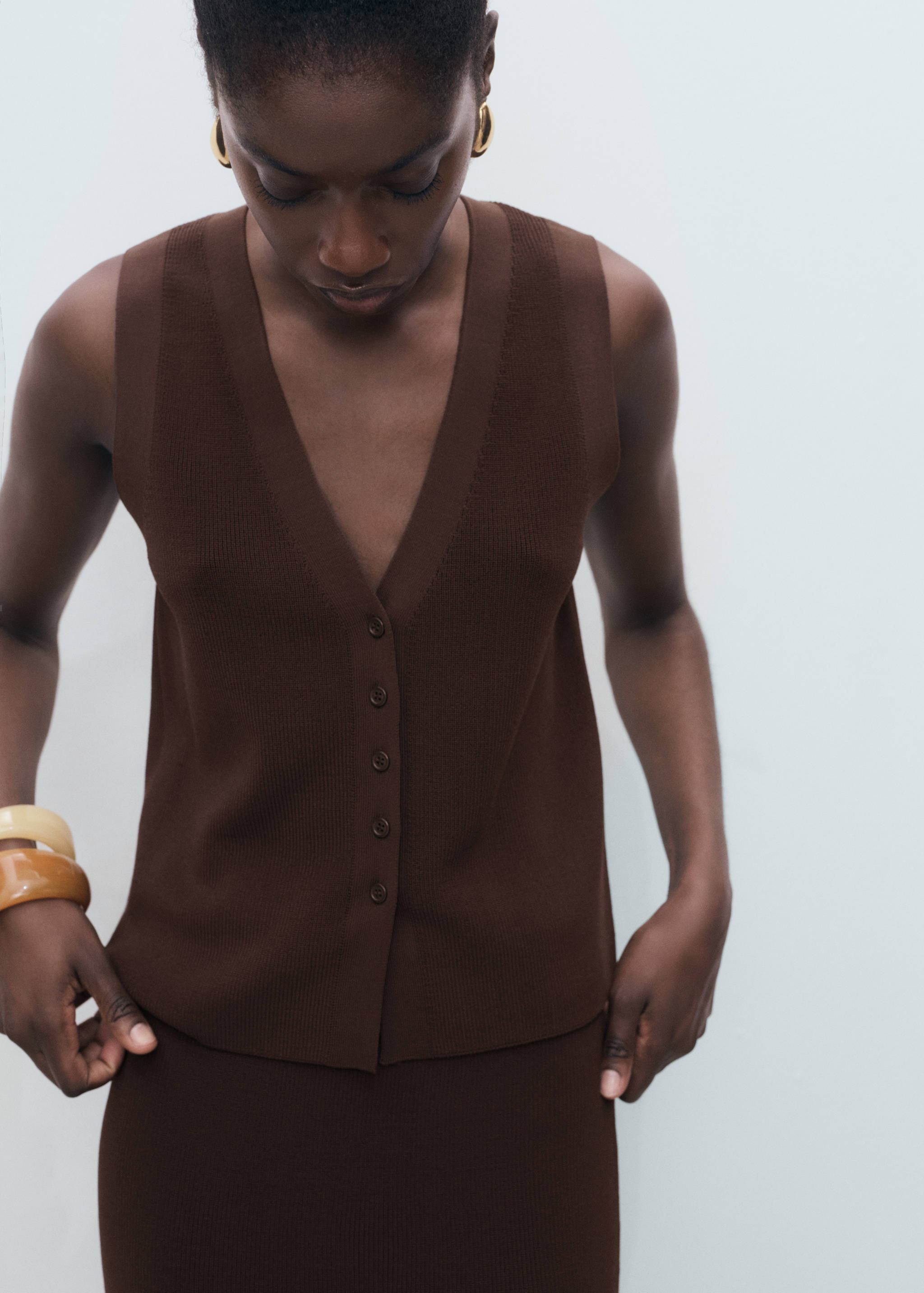 Fine-knit vest - Medium plane