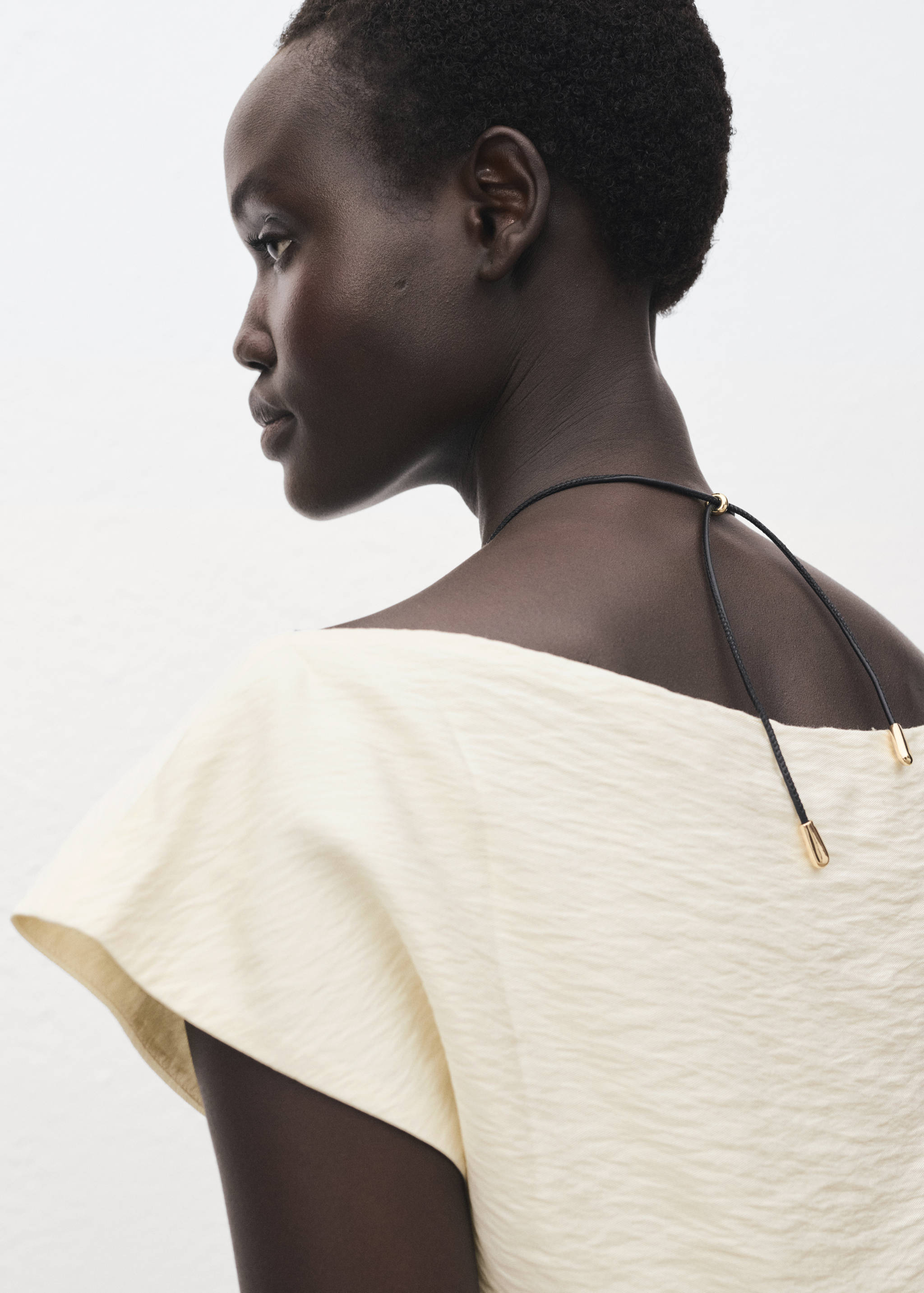 Modal blouse with asymmetrical collar - Details of the article 6