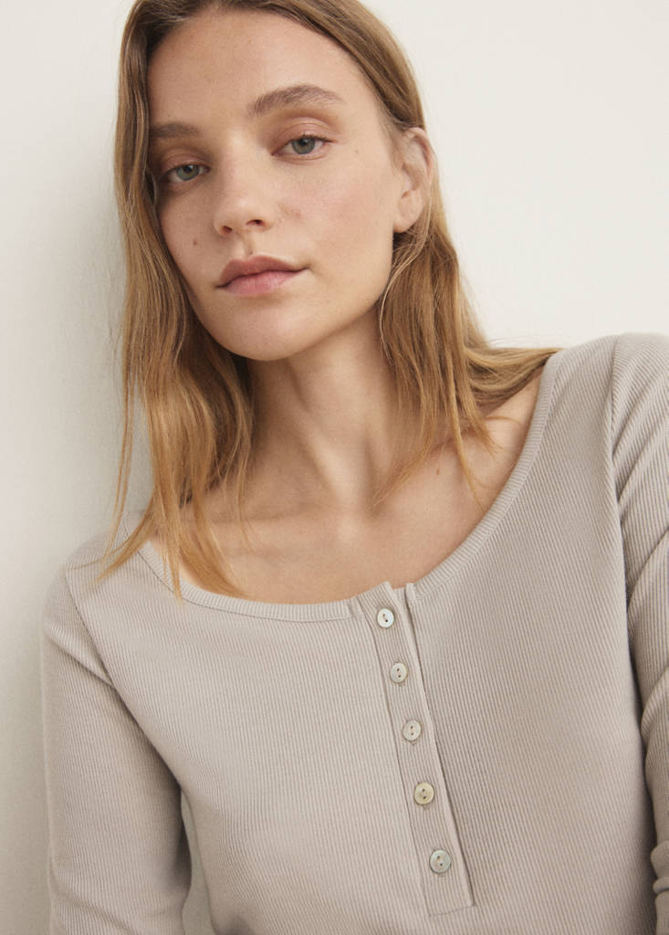 Ribbed knit button-down T-shirt — Light/Pastel Grey