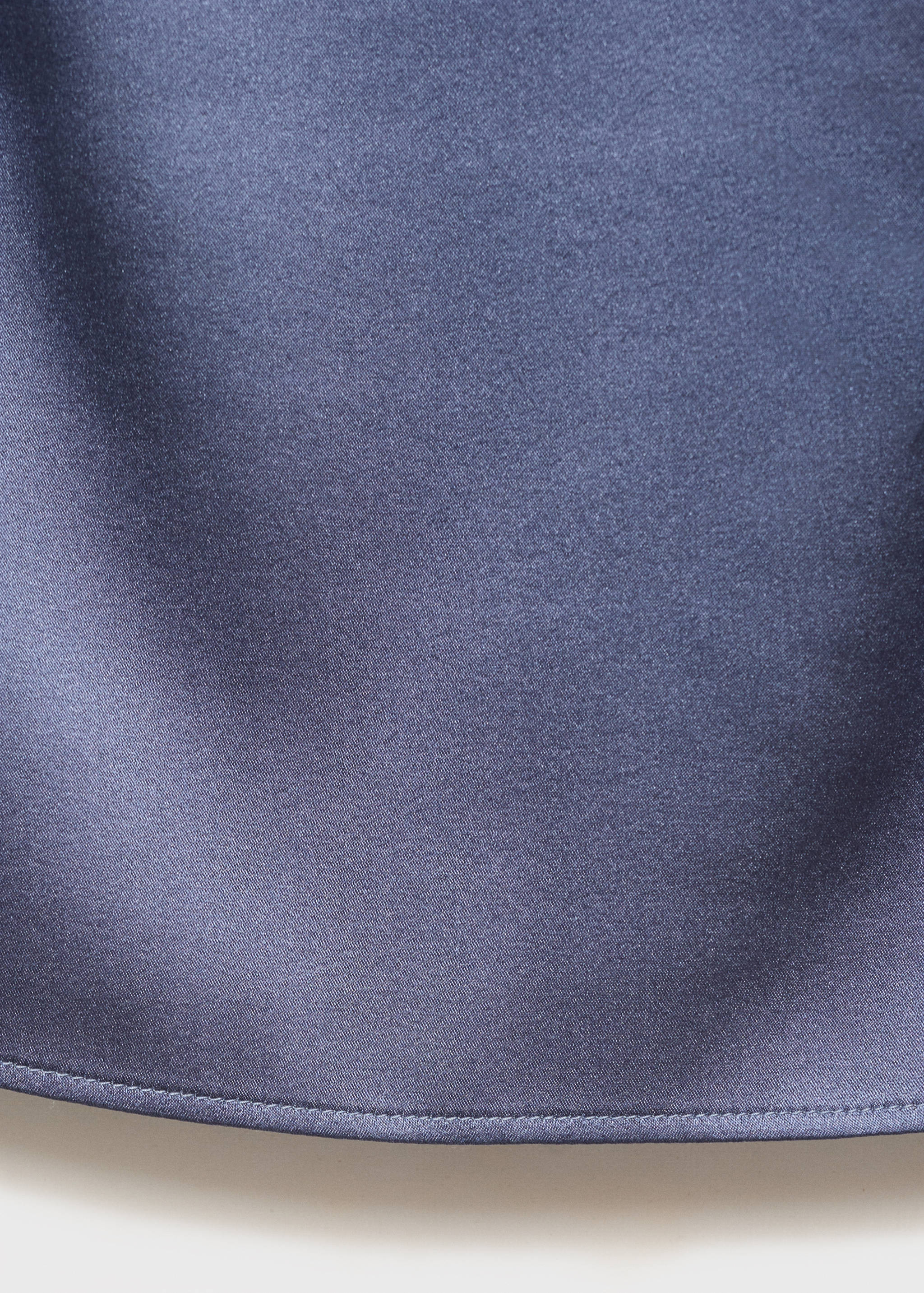 Sidentopp med kontrasterande spetsdetaljer - Detaljer om artikeln 0