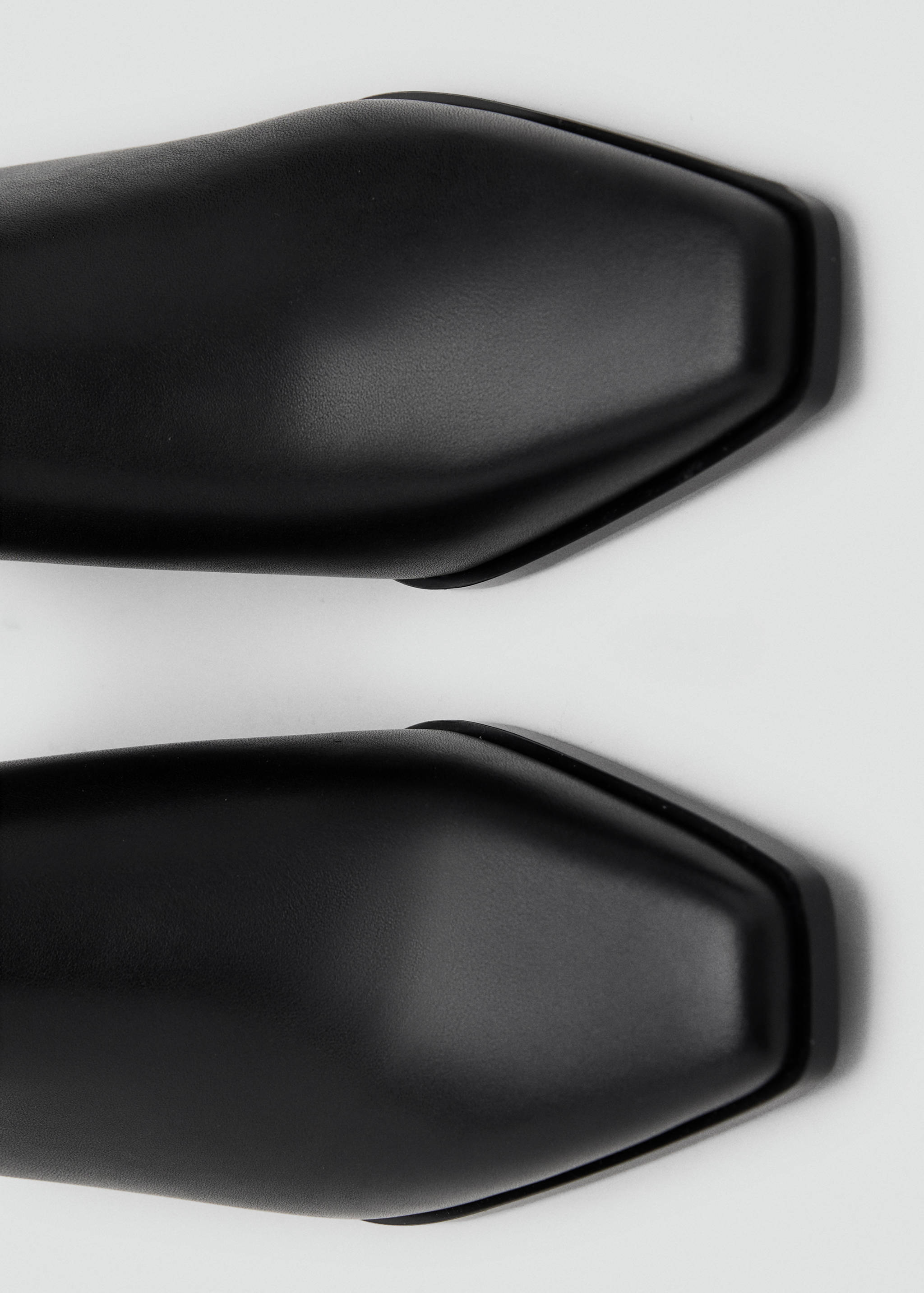 حذاء جلدي إلى الكاحل ذات الكعب العالي - تفاصيل المنتج 2