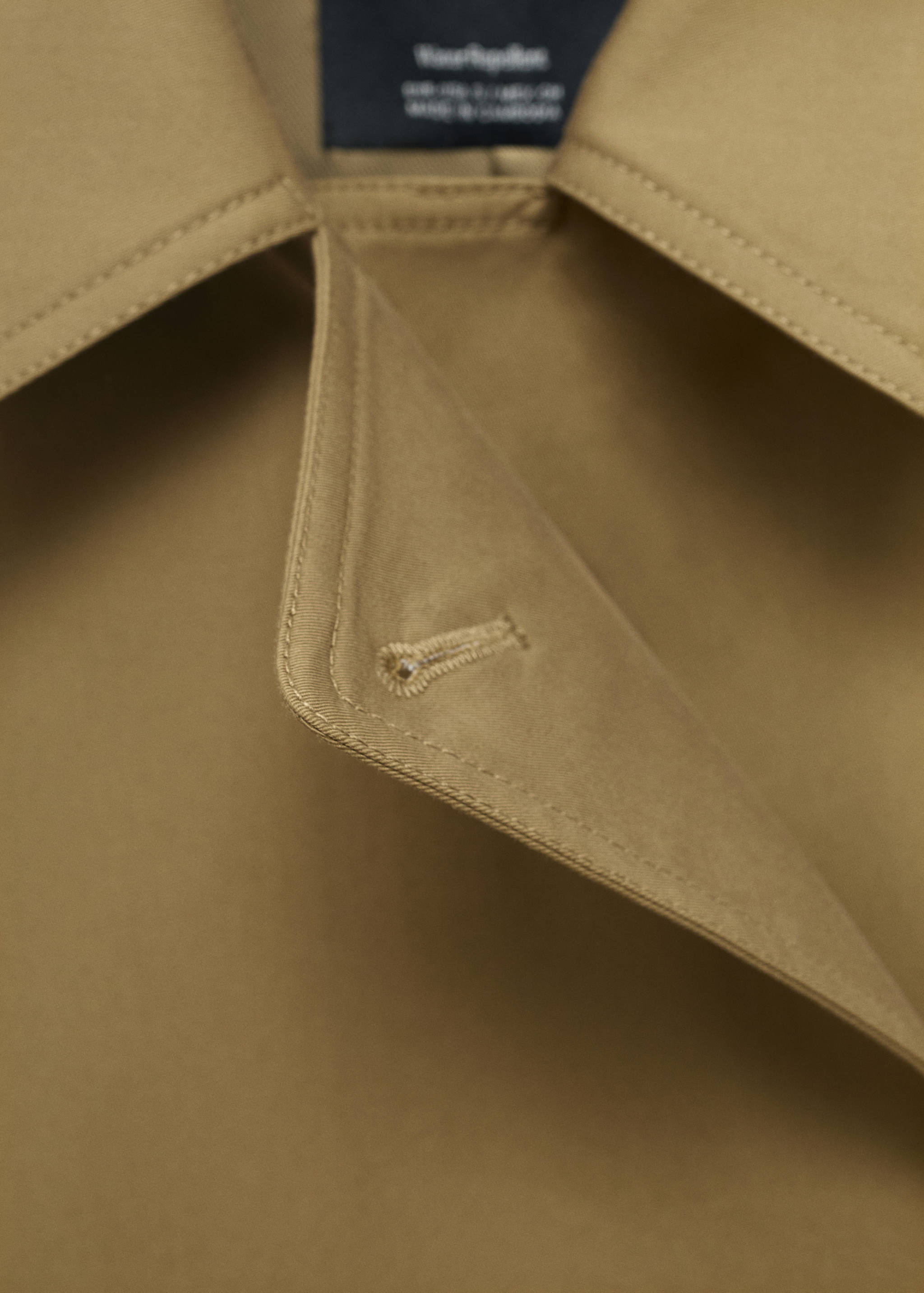 Langer zweireihiger Trenchcoat - Detail des Artikels 8