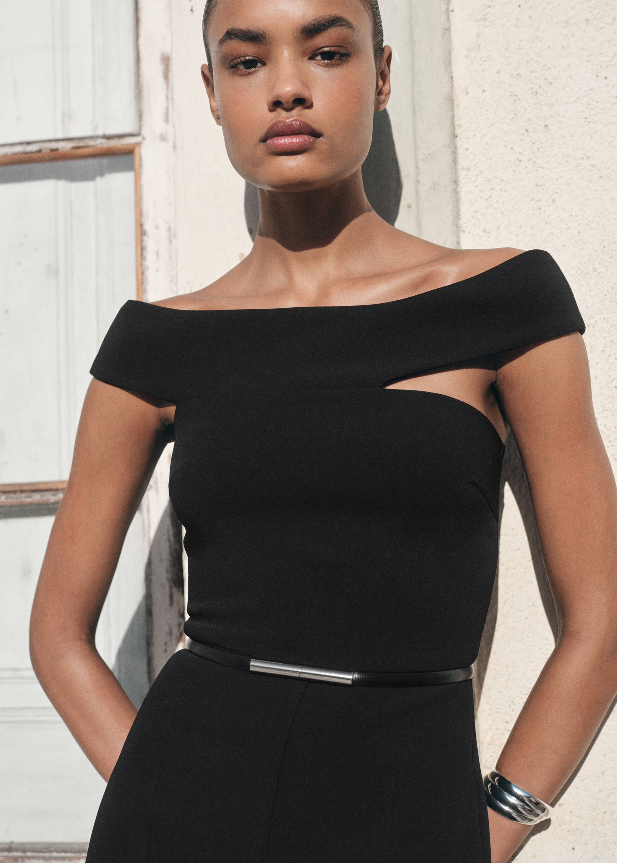 Combinaison à col asymétrique - Détail de l'article 1