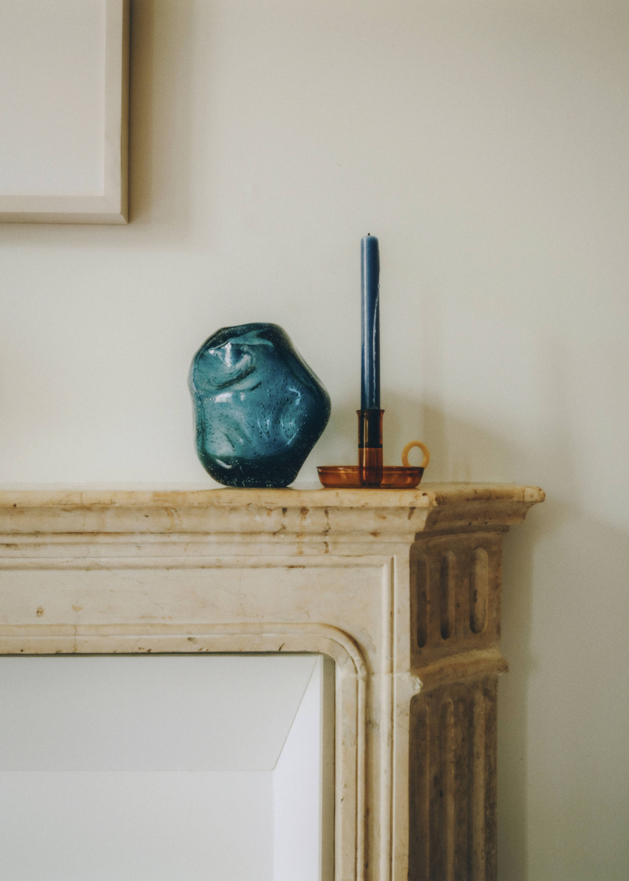 Low irregular glass vase - Details of the article 6