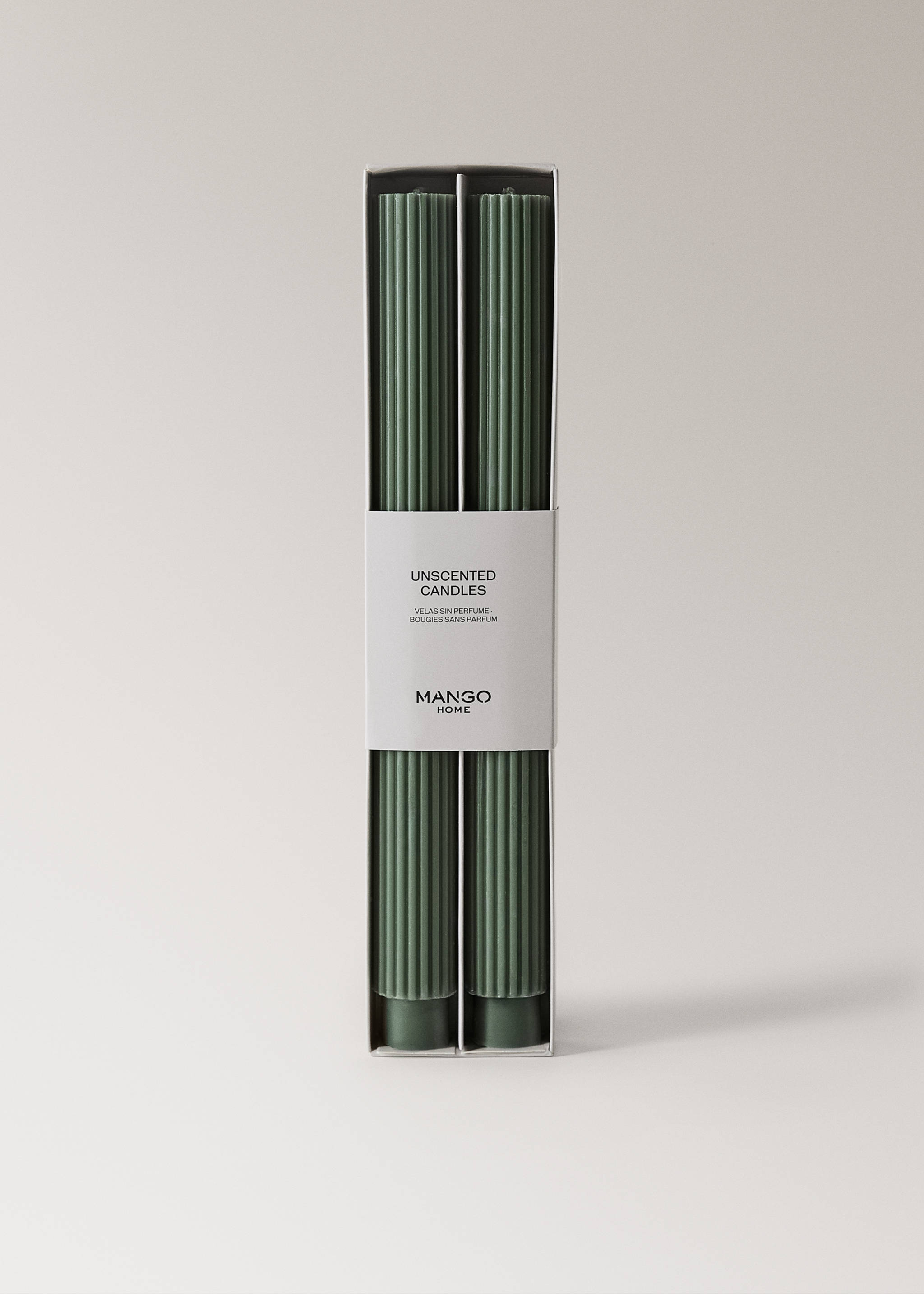 Candles with striped relief - Details of the article 3