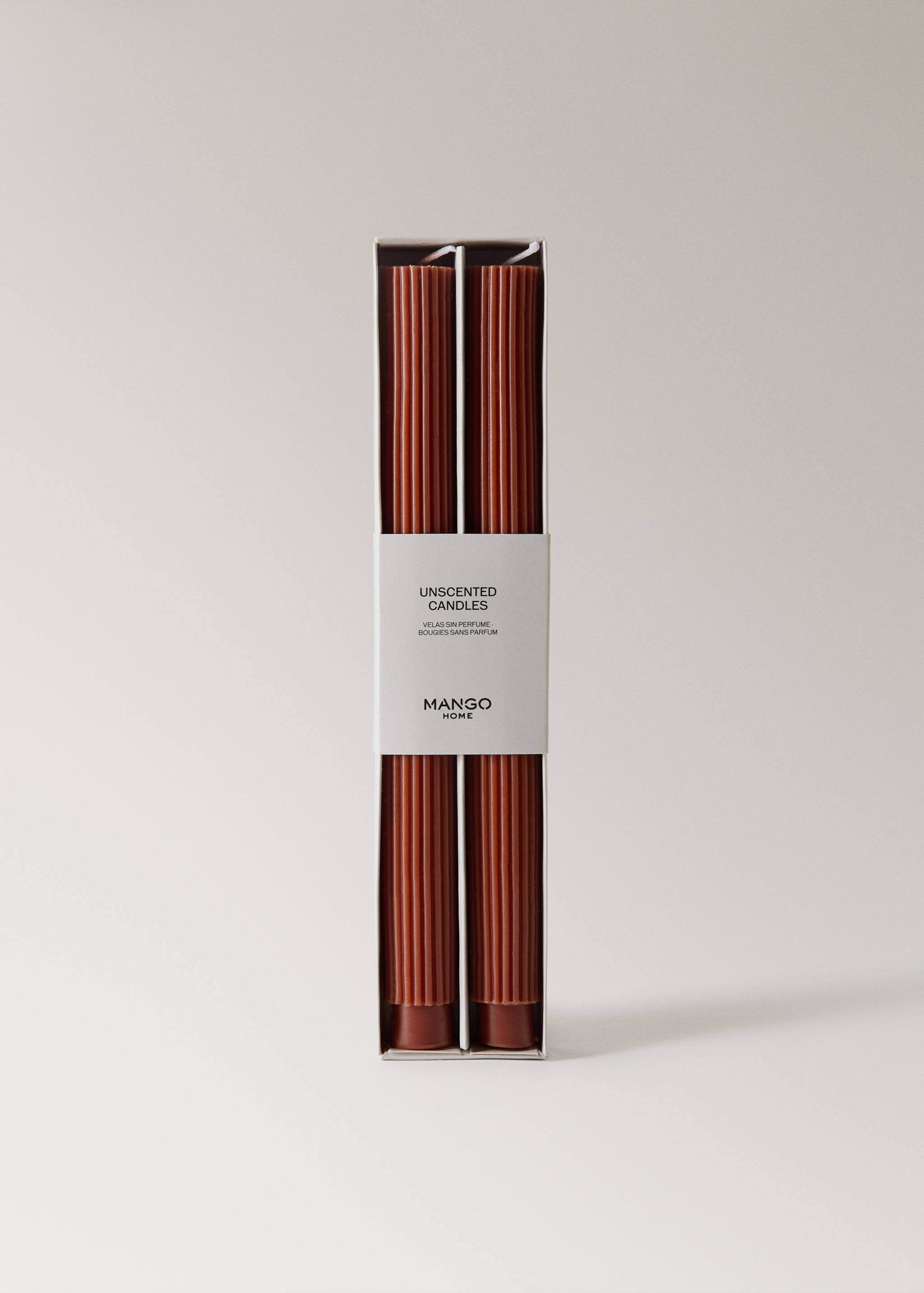 Candles with striped relief - Details of the article 3