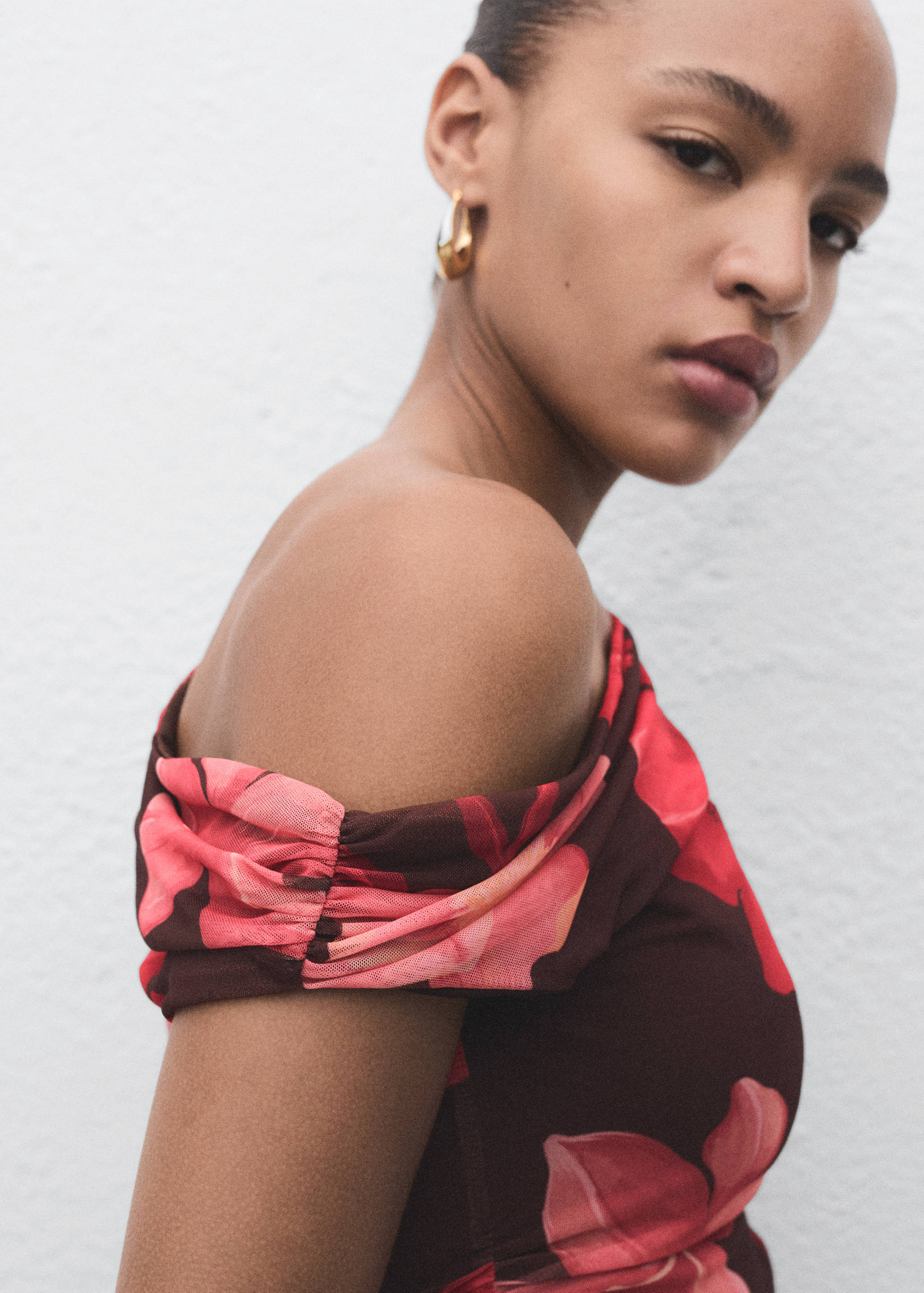 Floral asymmetrical top - Details of the article 1
