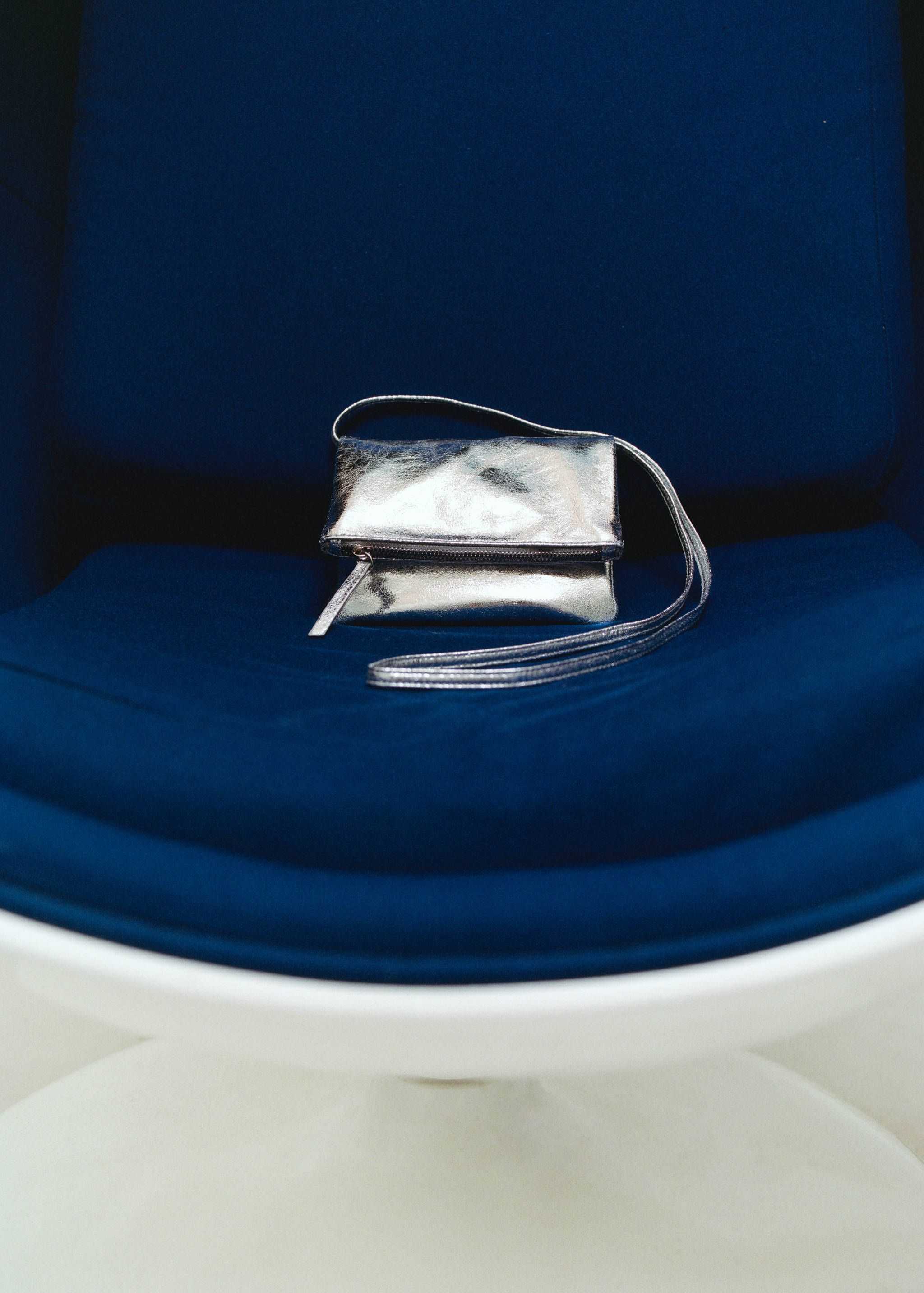 Metallic-effect bag - Details of the article 5