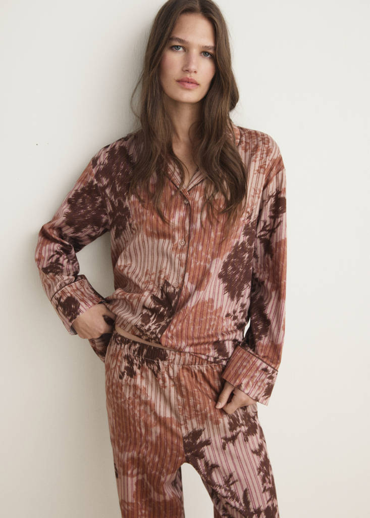 Pyjama bottoms with blurred print — Brown