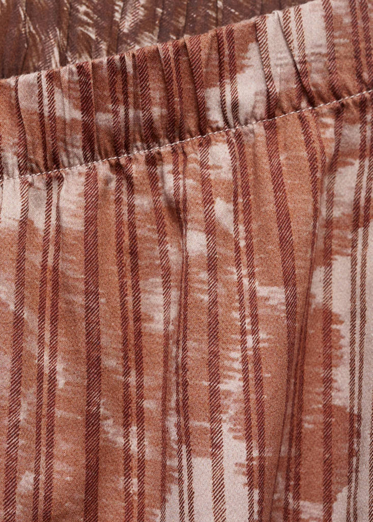 Pyjama bottoms with blurred print — Brown
