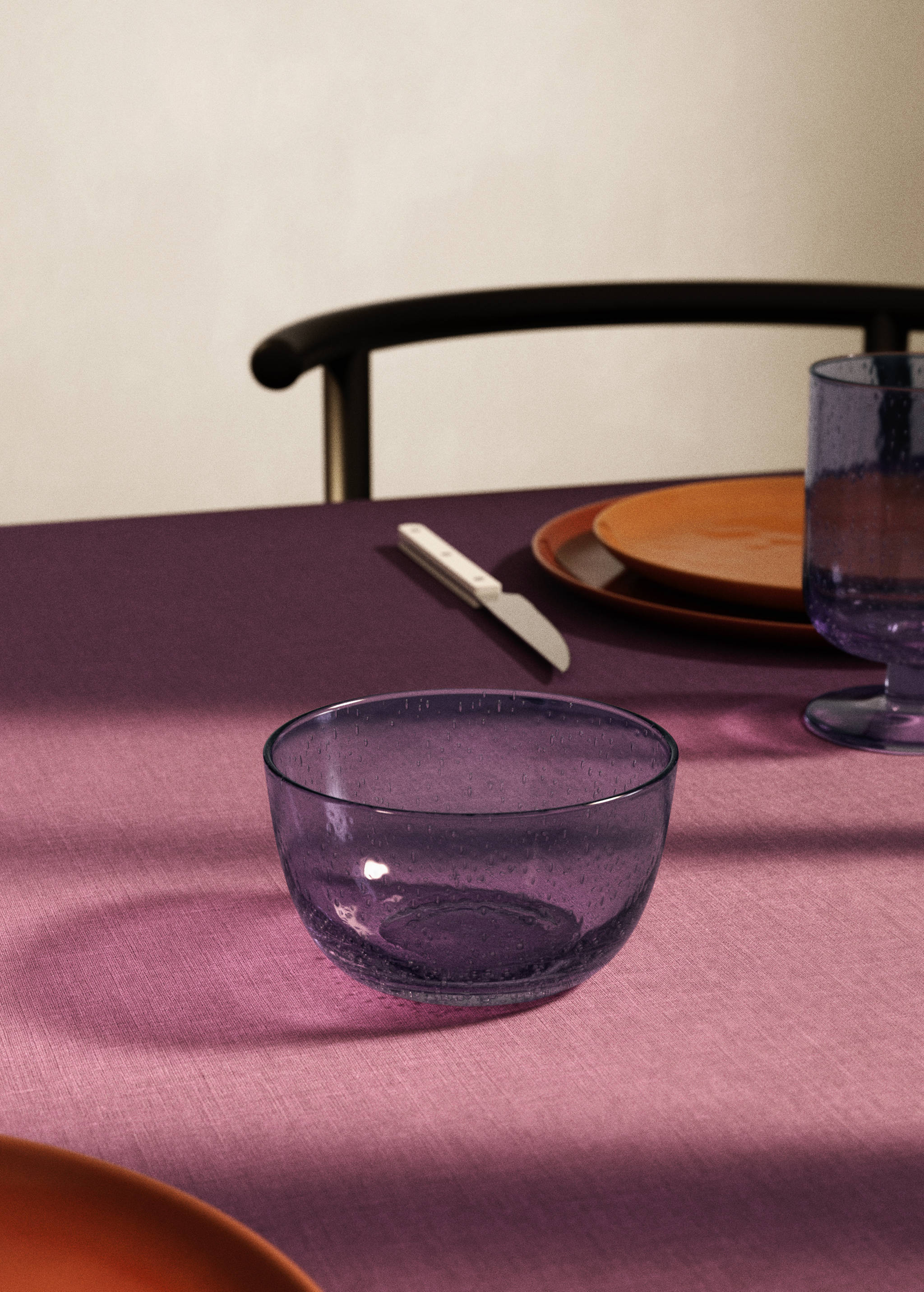 Bubble-design glass bowl - General plane