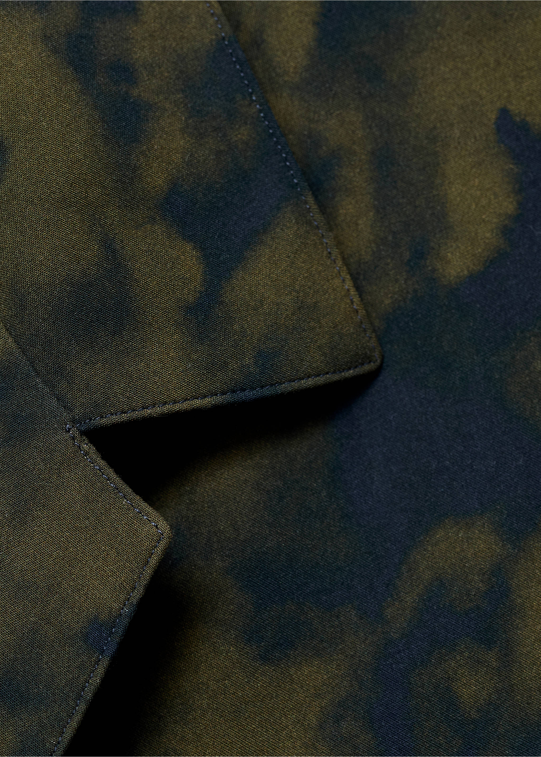Chemise regular-fit fluide imprimée - Détail de l'article 0, Olive. Ref: 17064448-00.