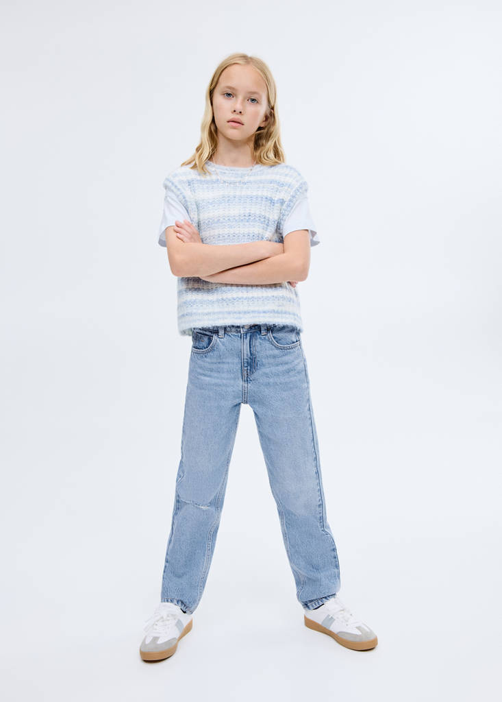 Mom fit decorative rips jeans — Medium Blue