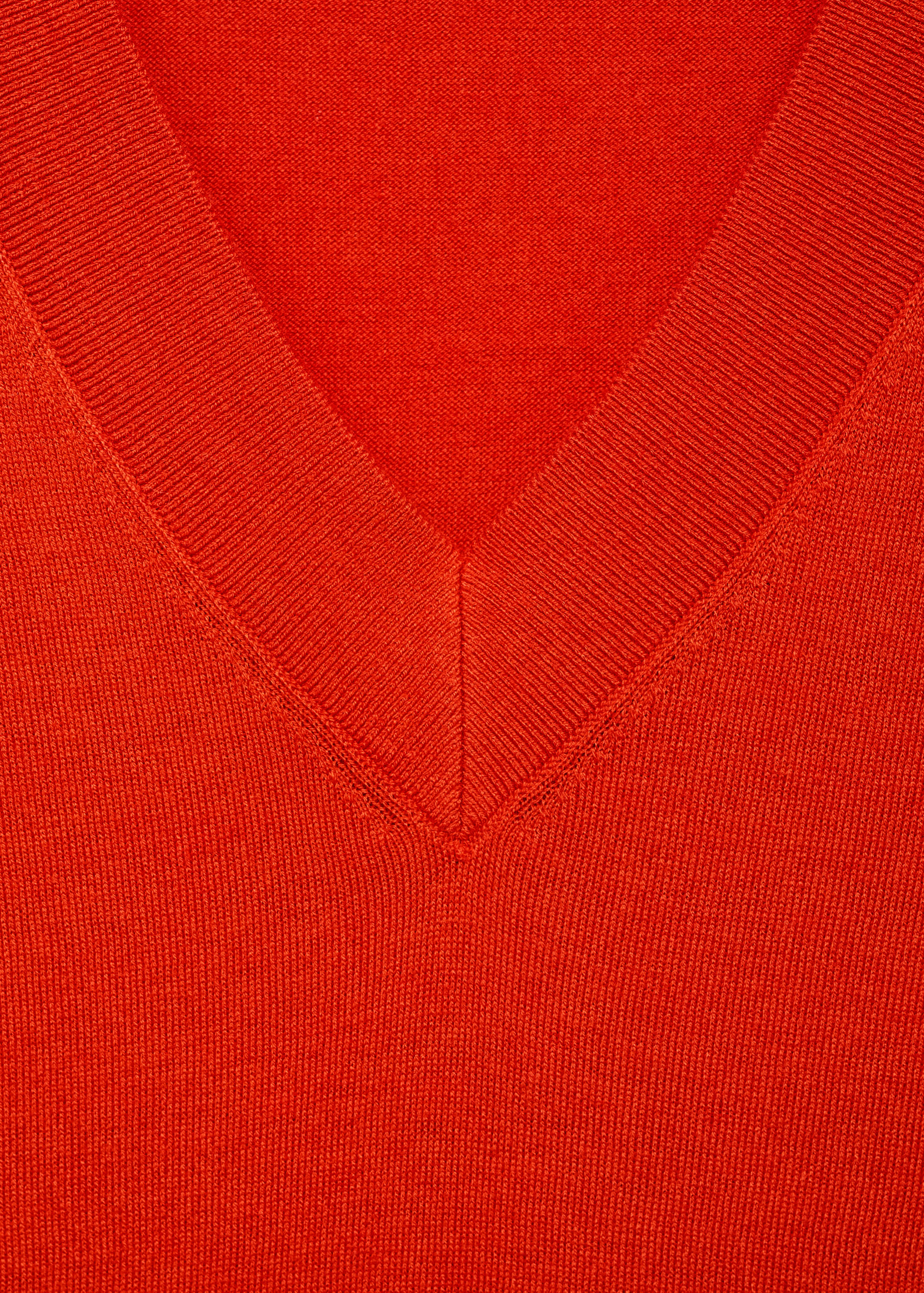 Fine-knit V-neck sweater - Details of the article 8