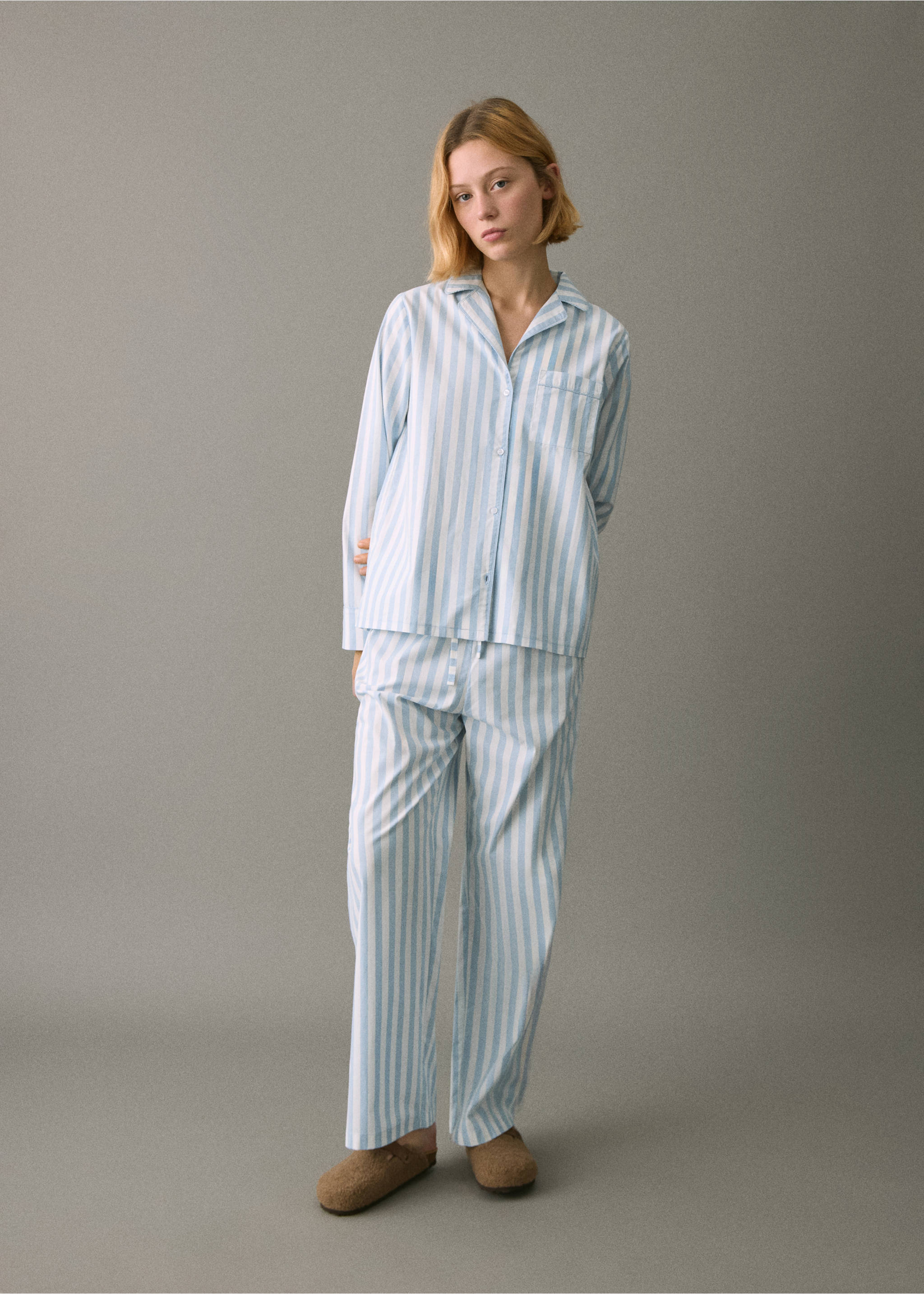 Пижама с брюками в полоску - Общий план, Небесно-голубой. Ref: 17064787-00.