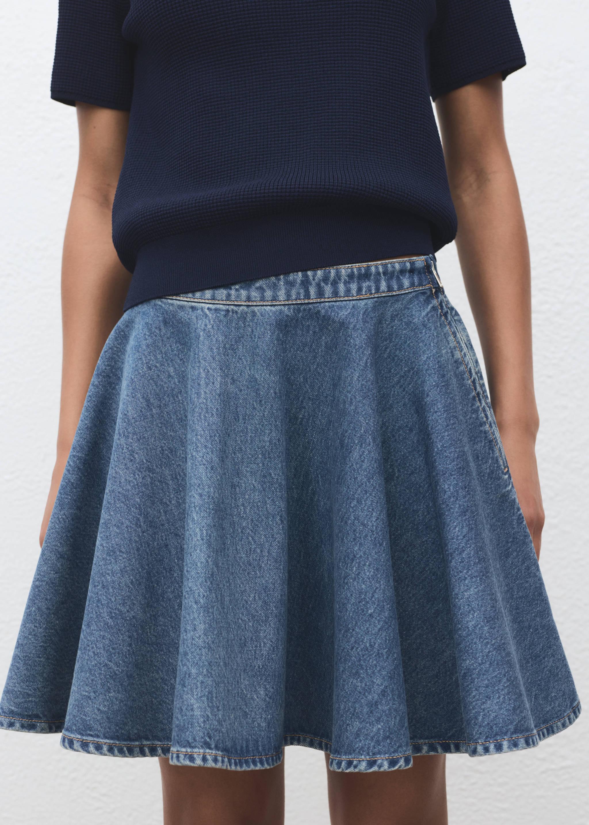 Short denim skirt - Medium plane